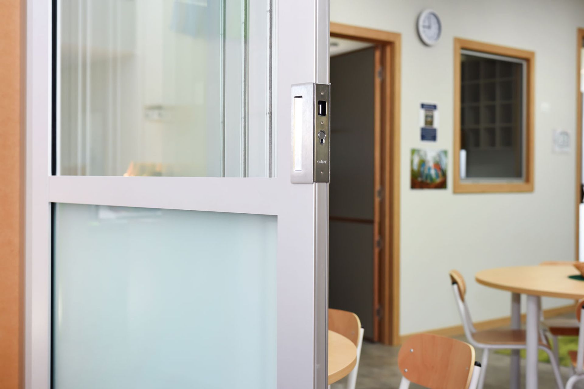 CaviLock CL400 Magnetic handle on CS NewYorker door