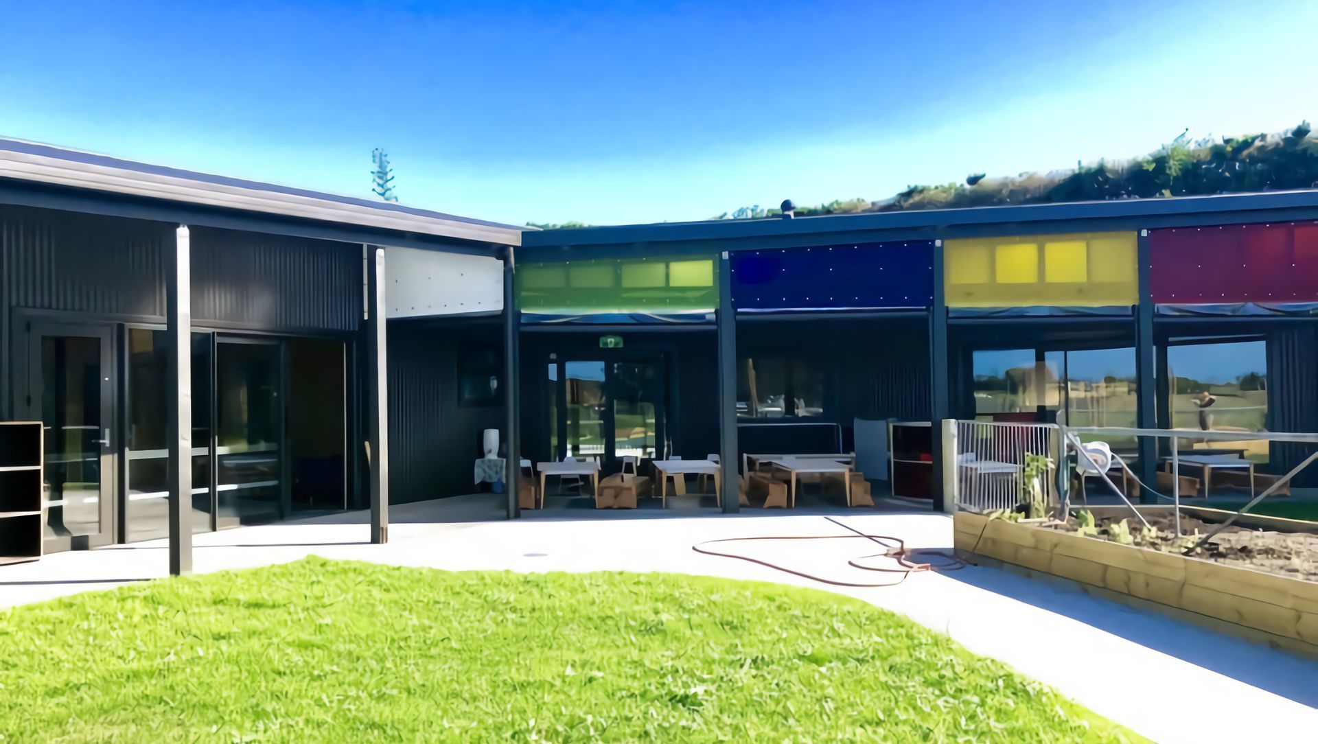 RURU House banner