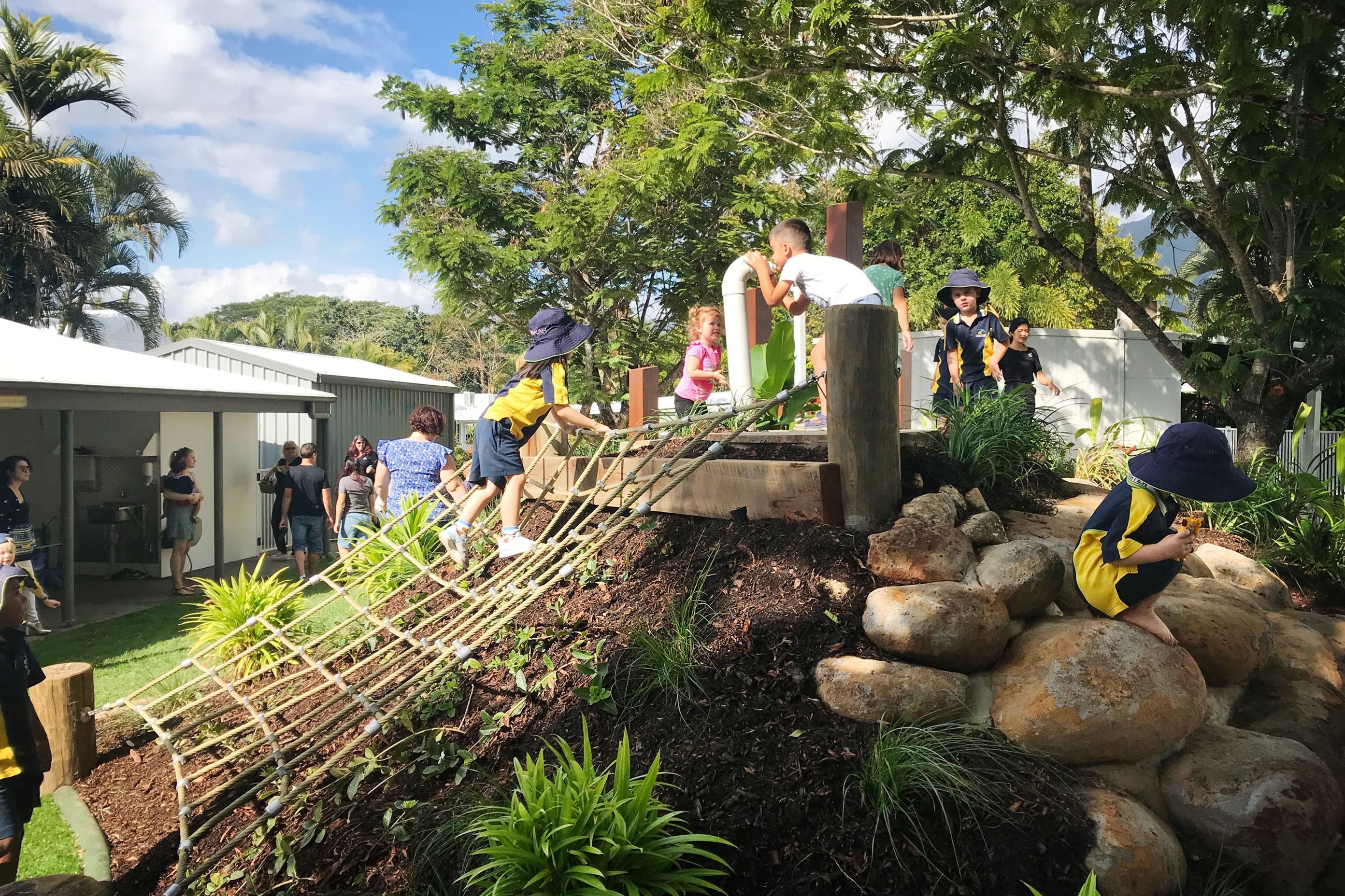 Freshwater Christian College  Learning Outdoor Nature Play