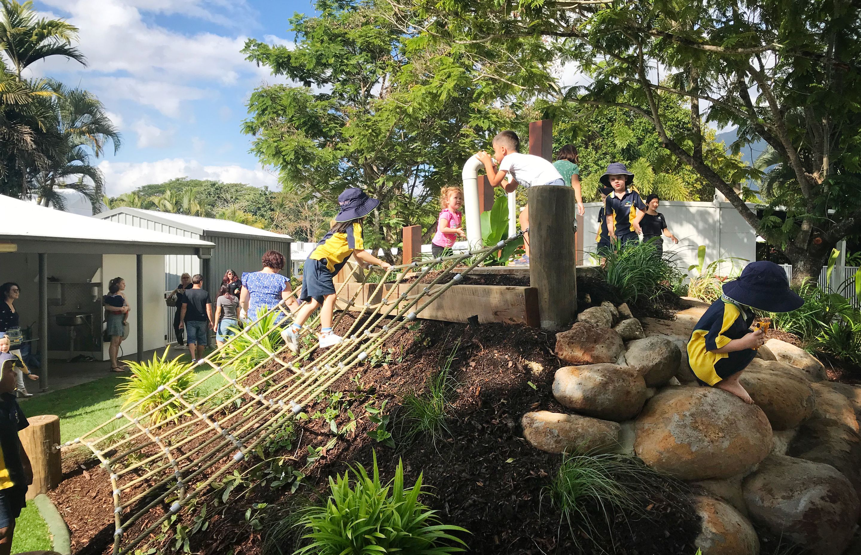 Freshwater Christian College Learning Outdoor Nature Play