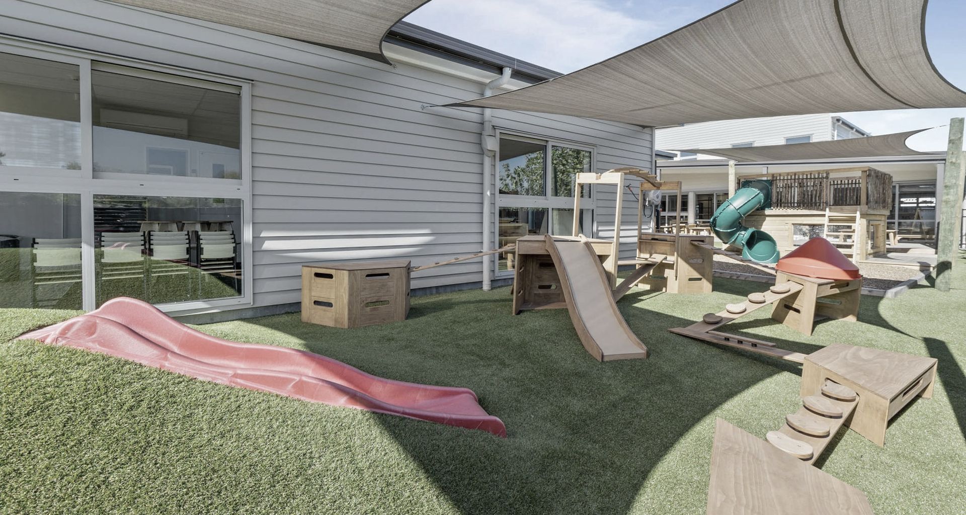 Minidale Childcare Centre banner