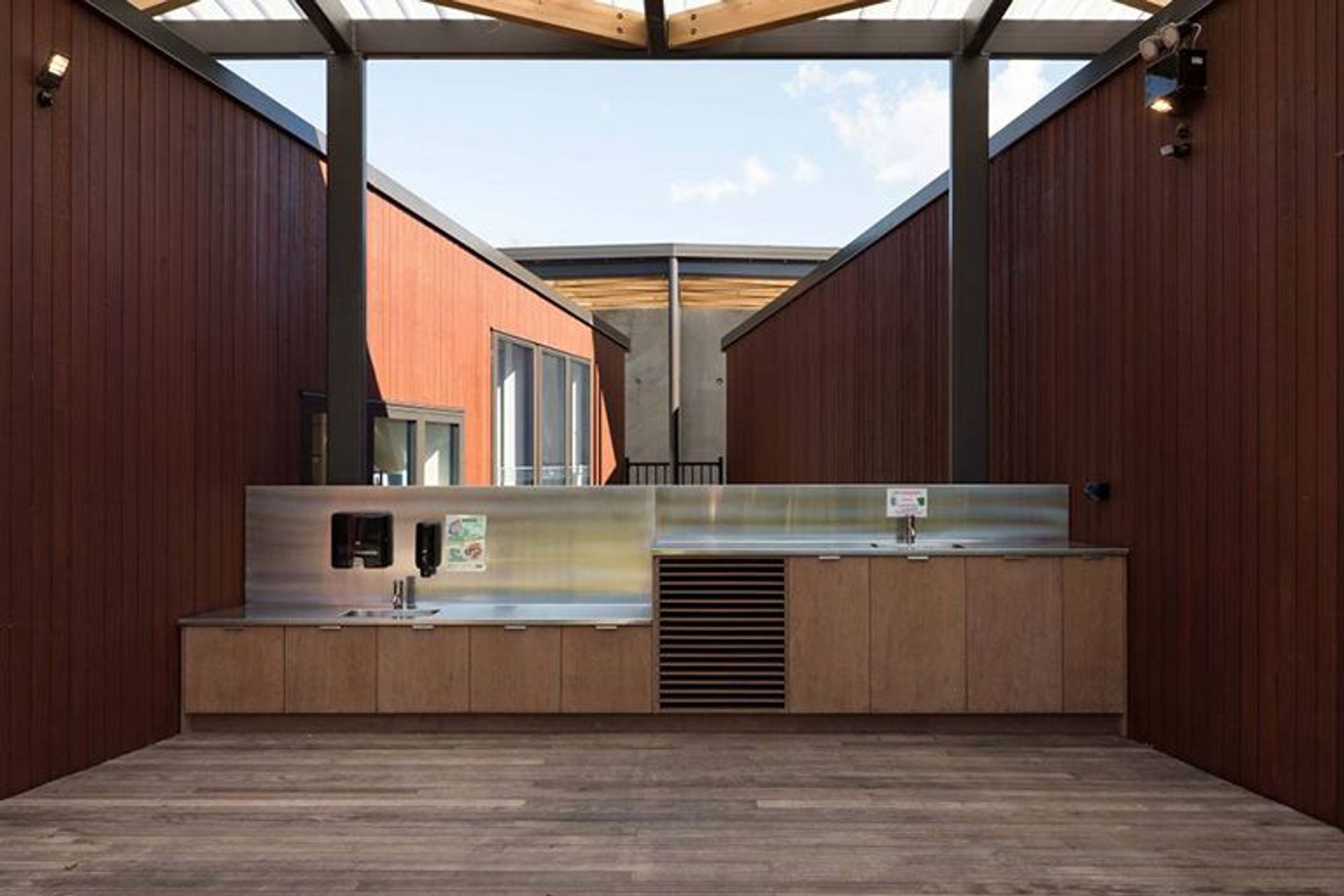 Fantails Estate, Dairy Flat