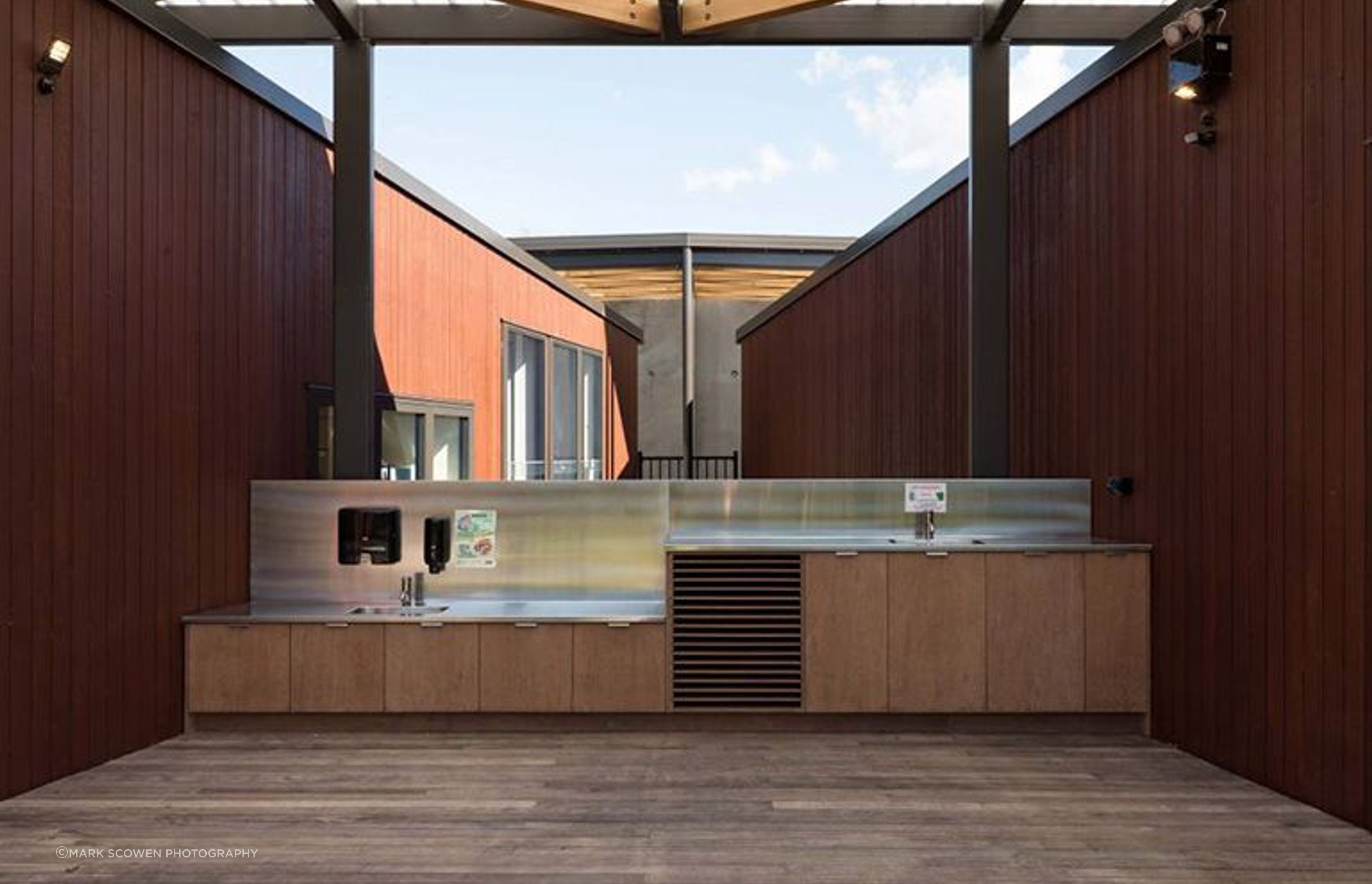 Fantails Estate, Dairy Flat