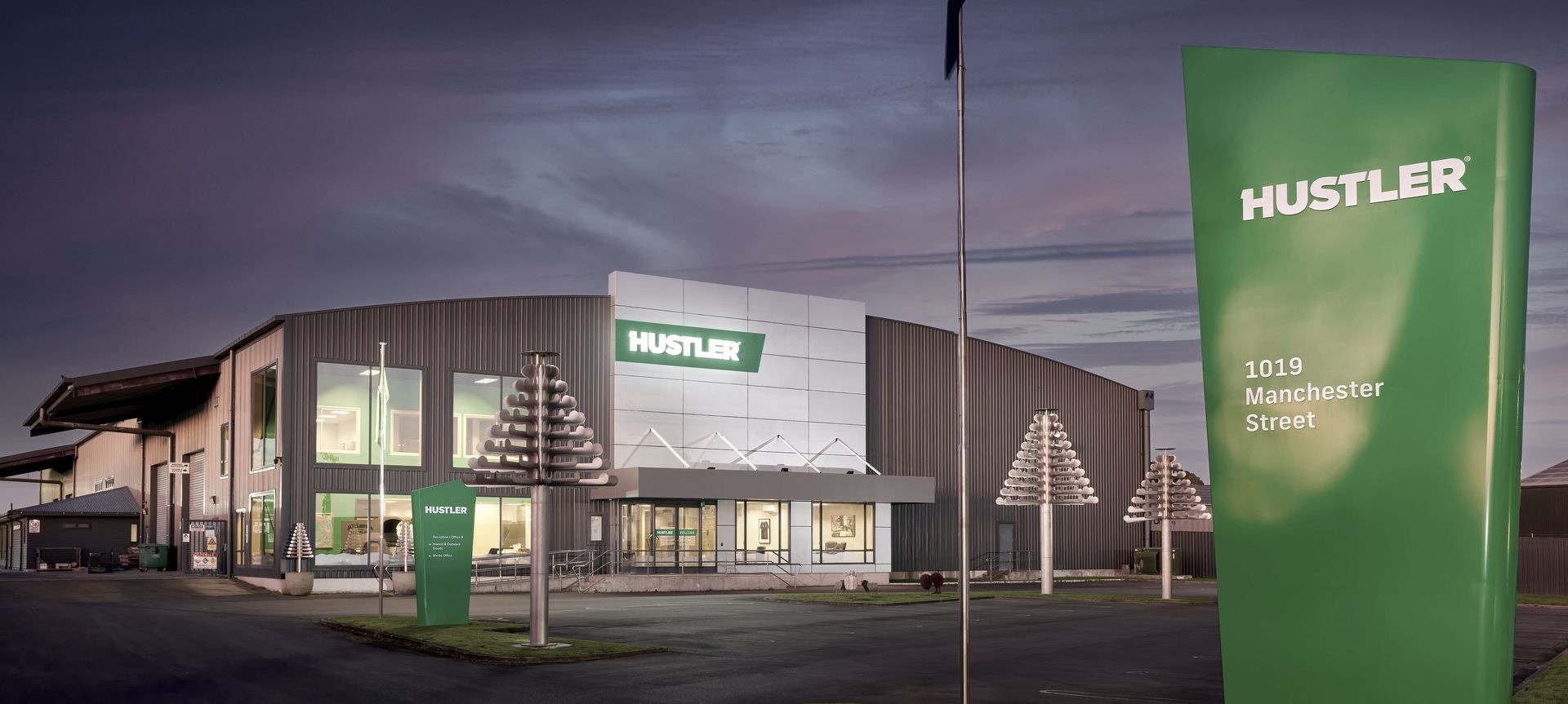 Hustler SM banner