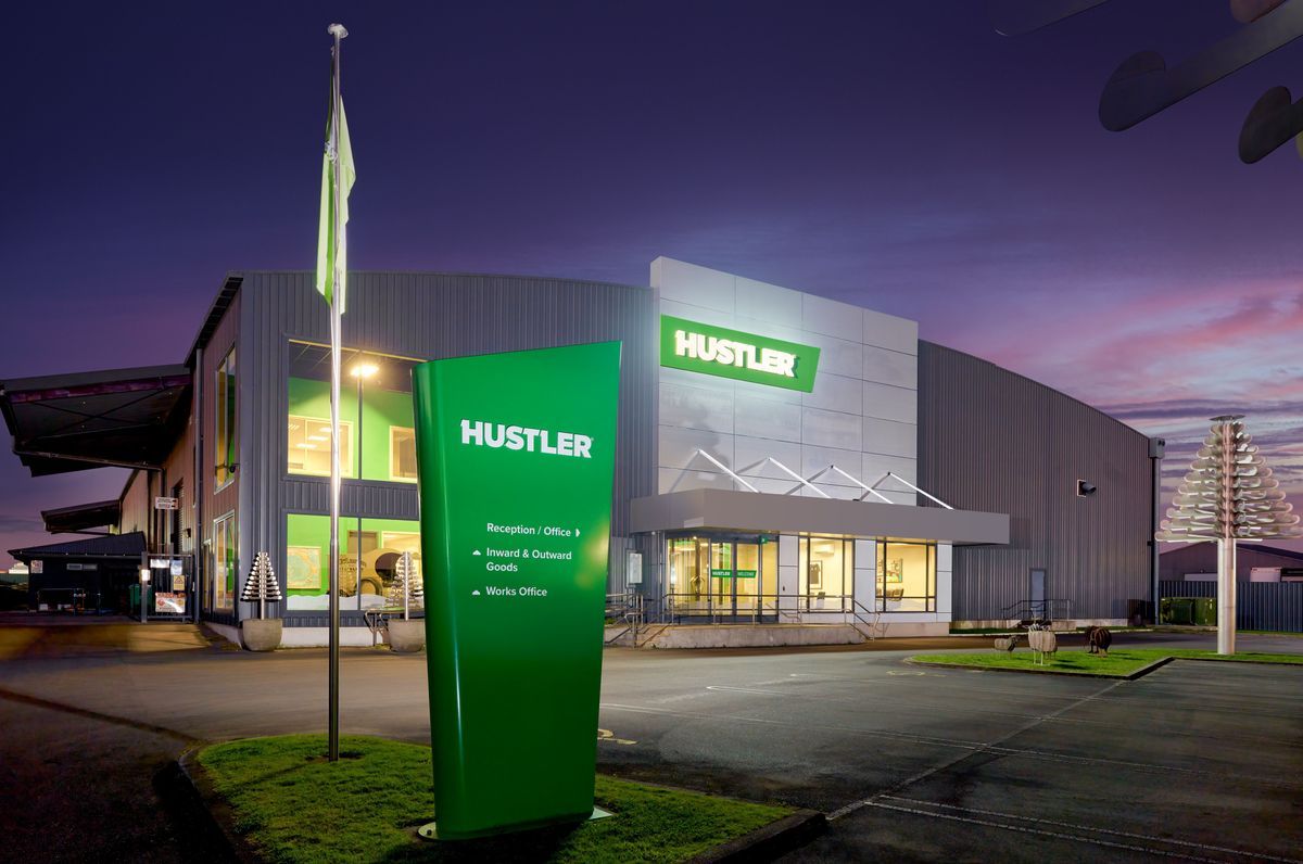 Hustler SM