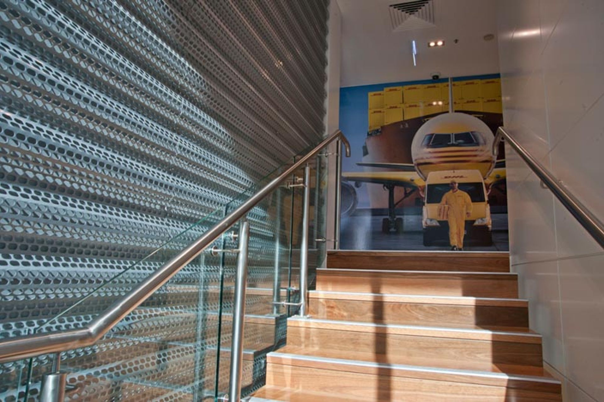 DHL GLOBAL FORWARDING