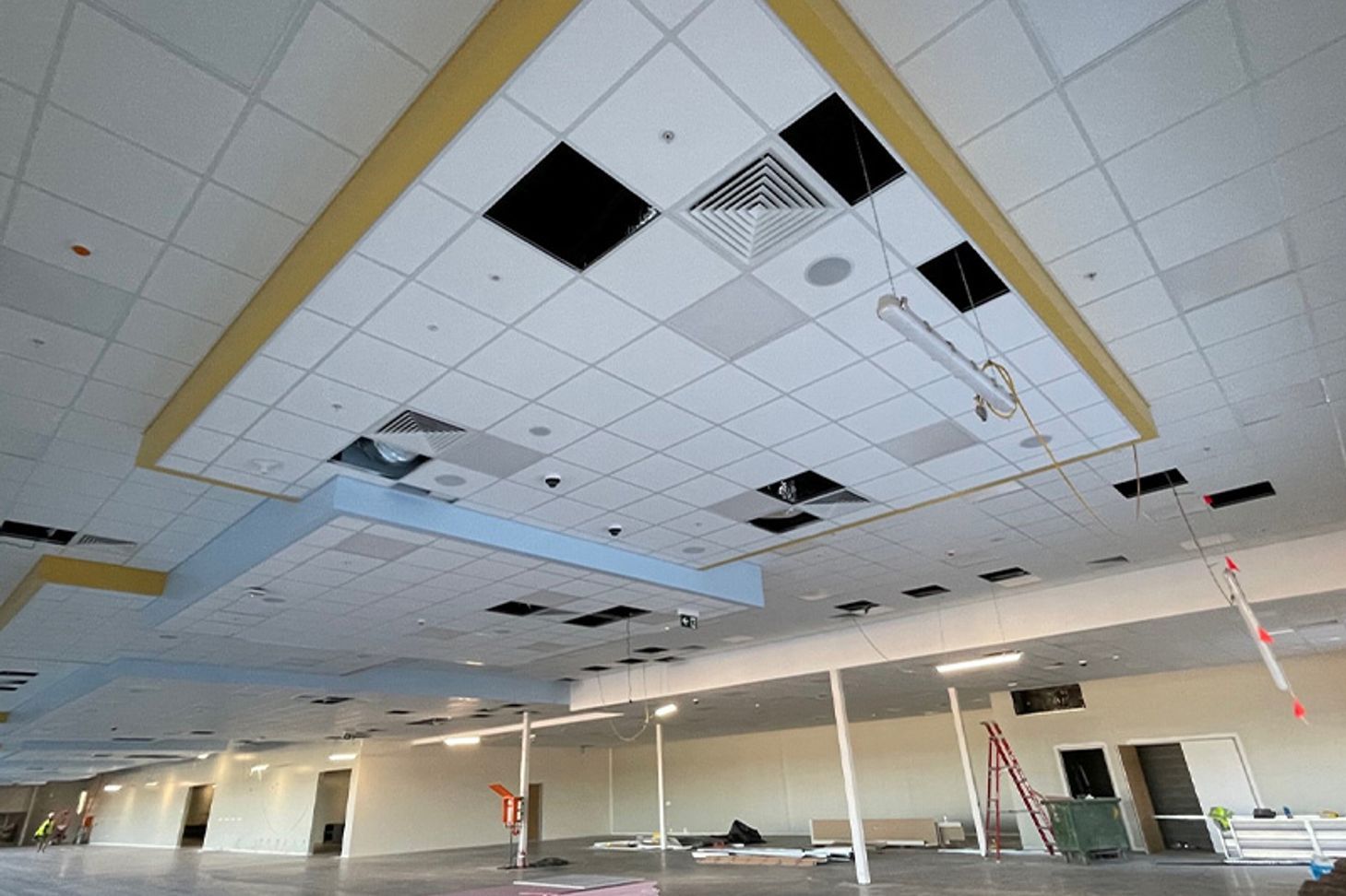 Amazon-Australia-Fulfillment-Centre-Ceiling-Bulkhead-Studco-Building-Systems.jpg