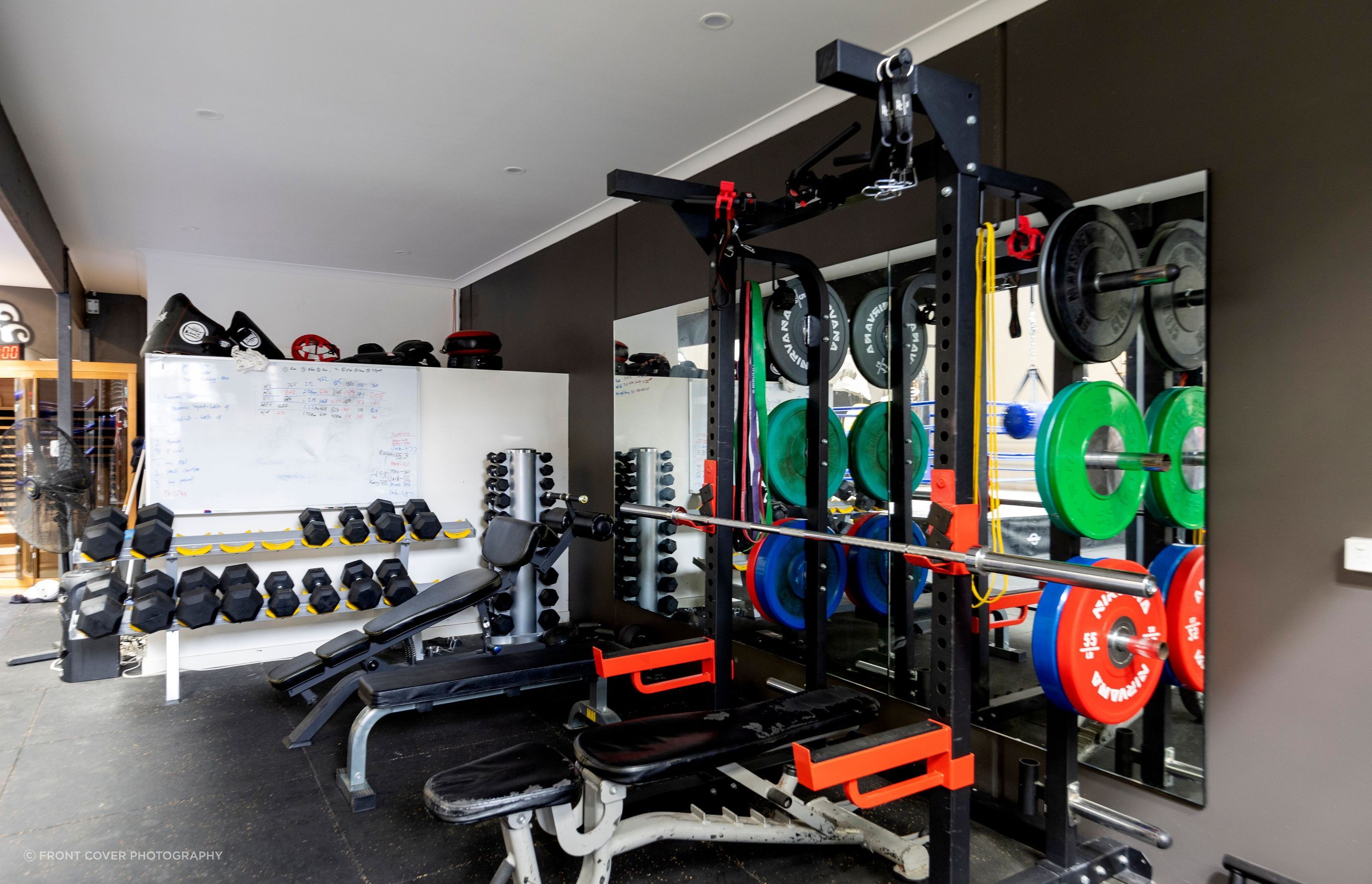 The perfect weights station in this Private Boxing Club