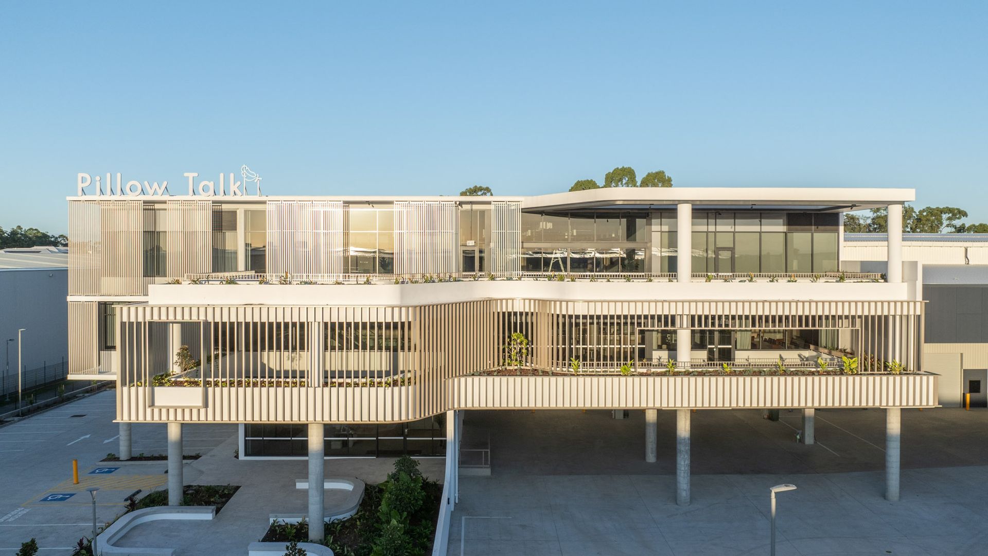 Pillow Talk Headquarters by Cottee Parker Architects & Hutchies banner