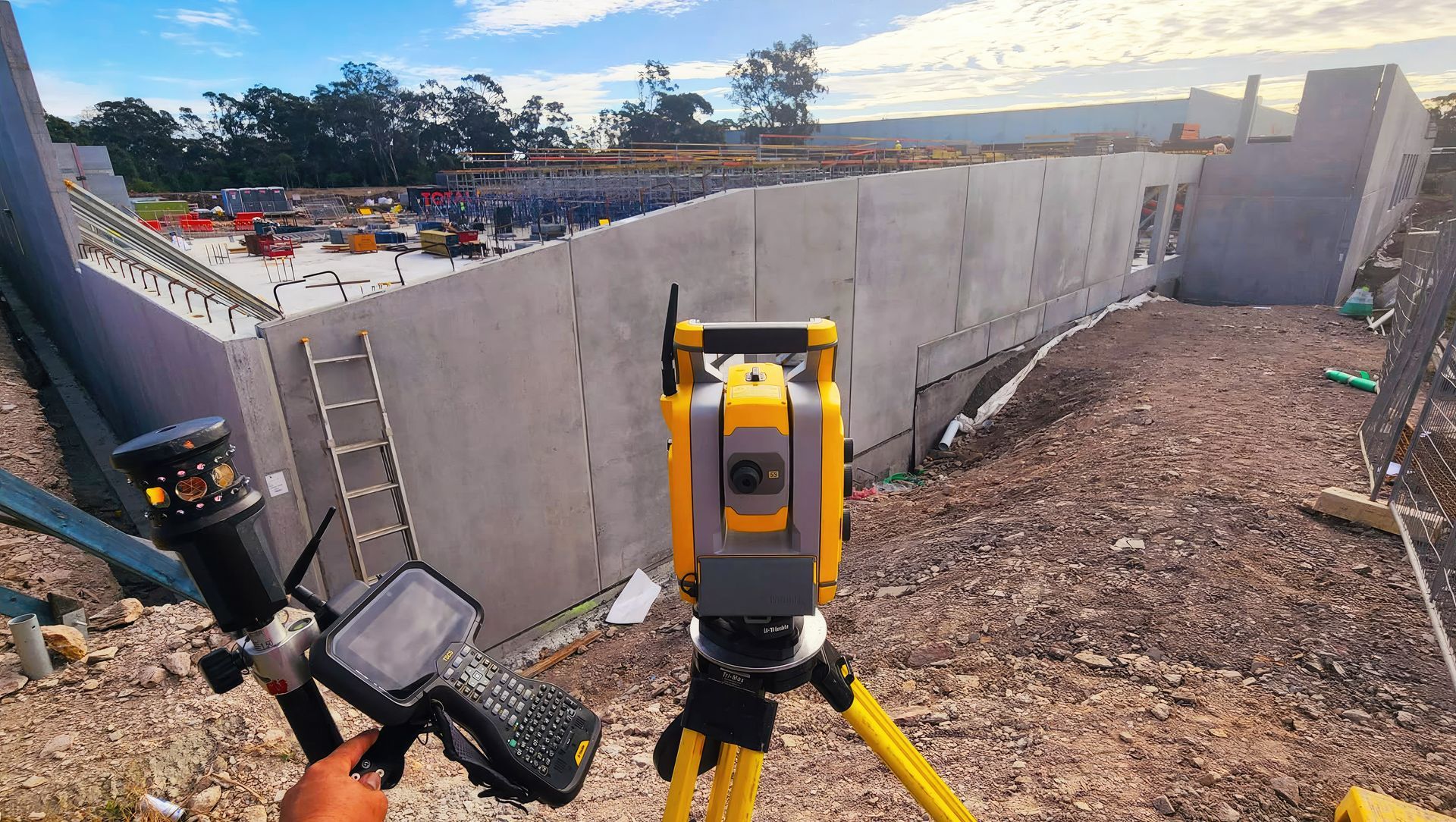 Rouse Hill Factory Warehouses banner