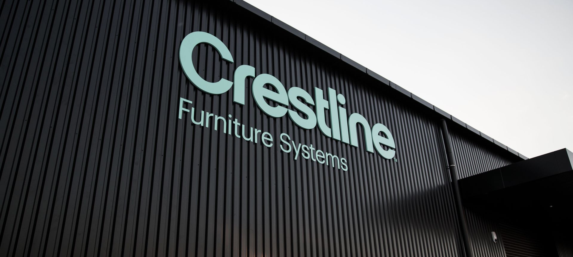 Crestline, Hamilton banner