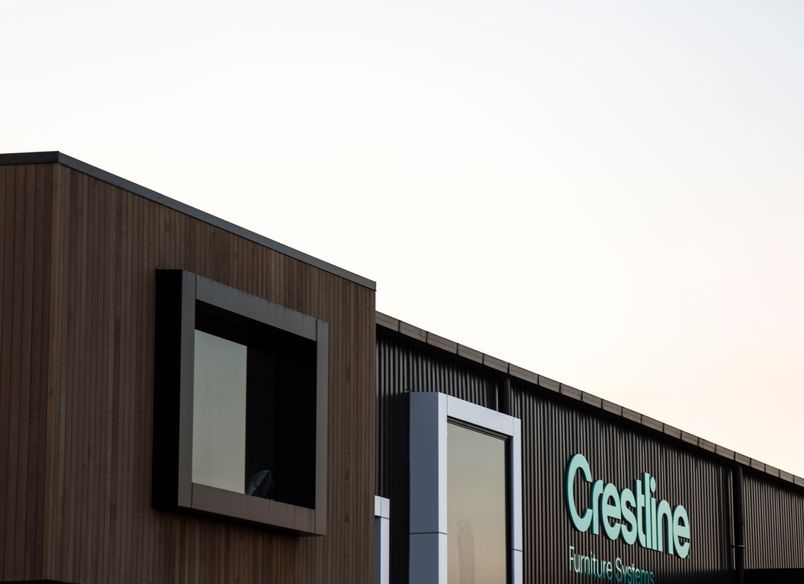 Crestline, Hamilton