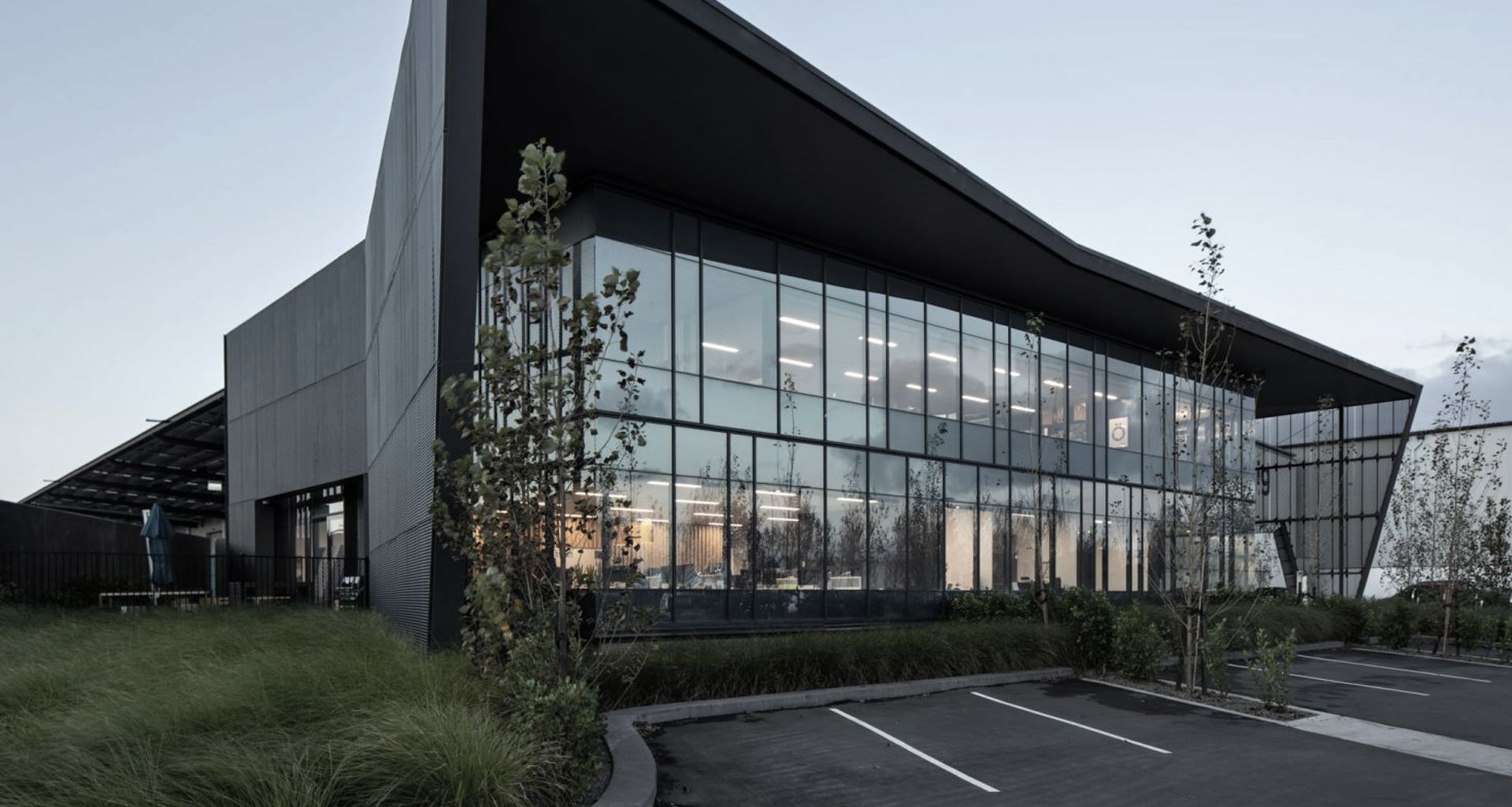 Rohlig HQ banner