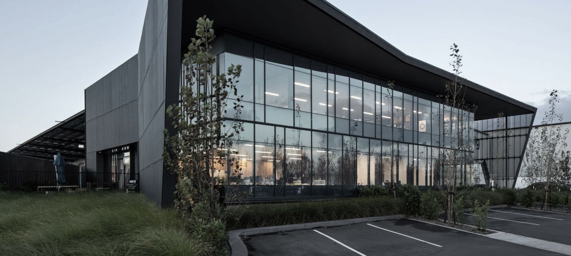Rohlig HQ banner
