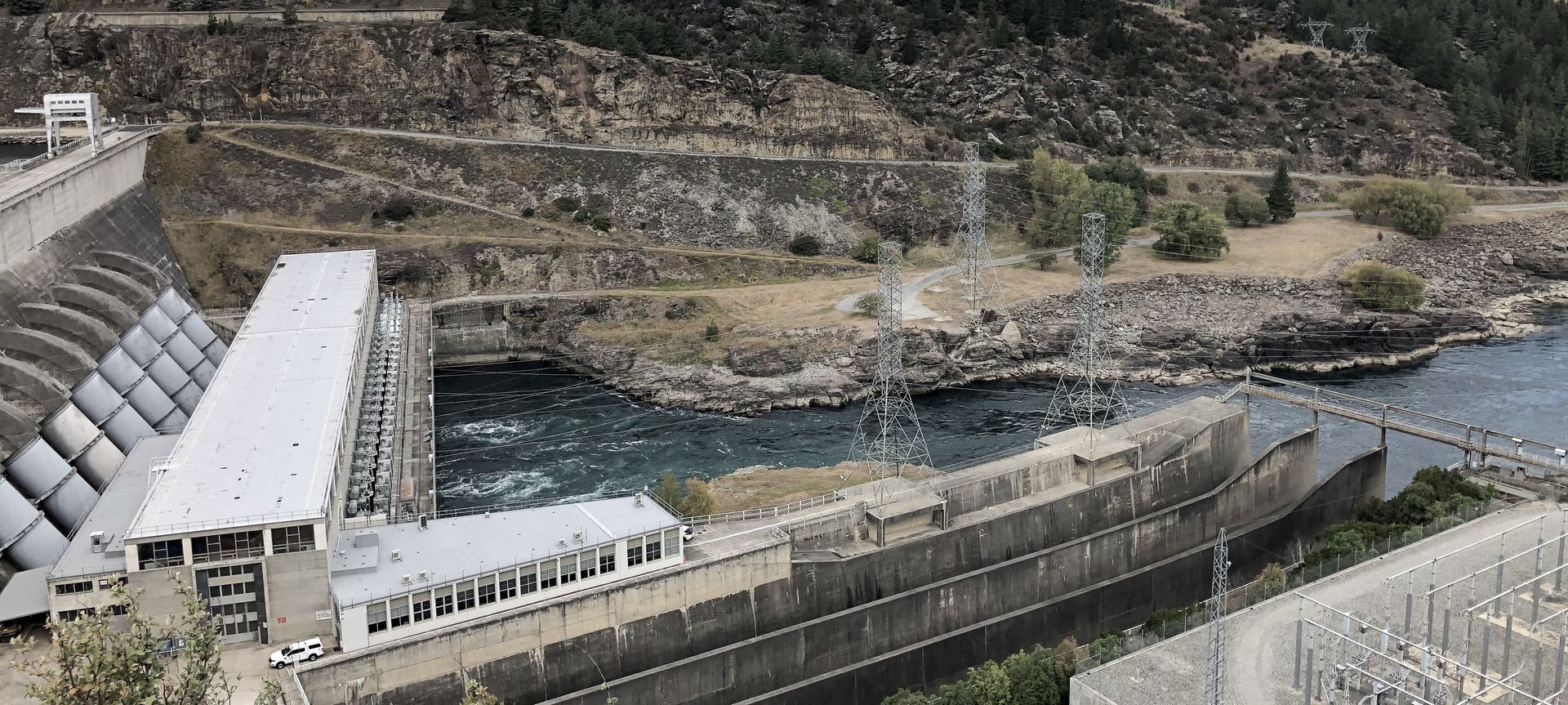 Roxburgh Hydro Dam, Otago banner