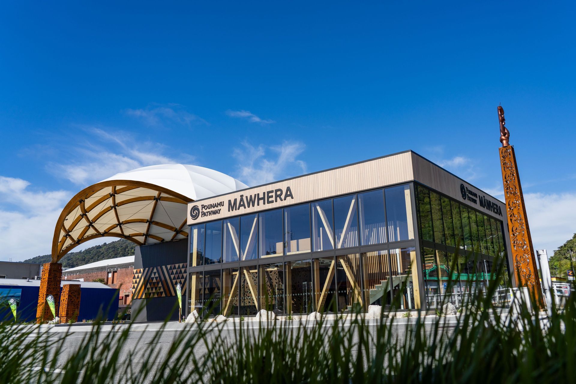 1-Te-Ara-Pounamu-Pathway.jpg