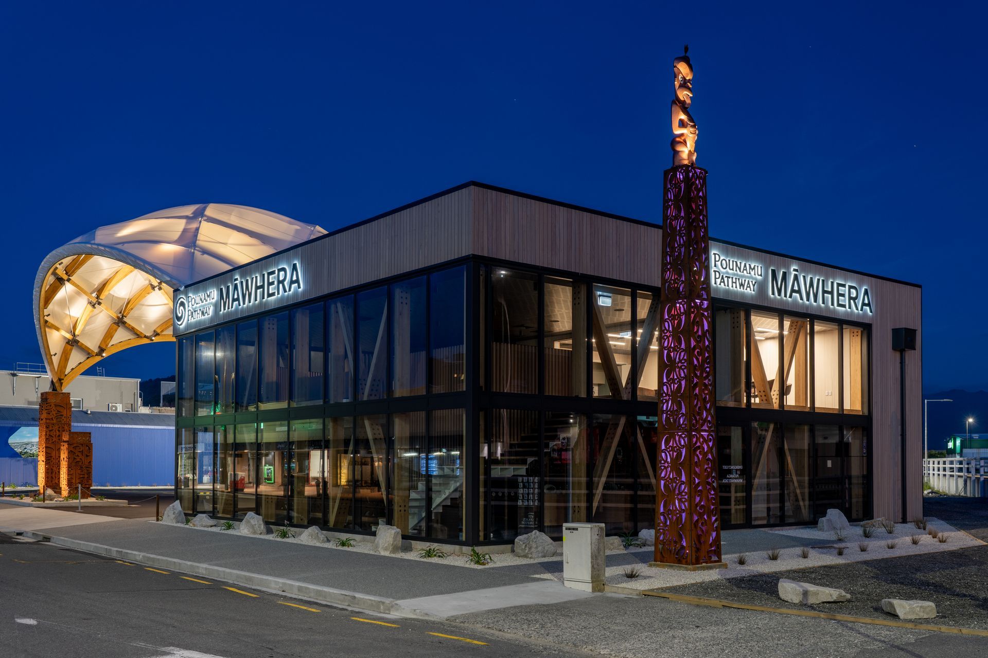 9-Te-Ara-Pounamu-Pathway.jpg
