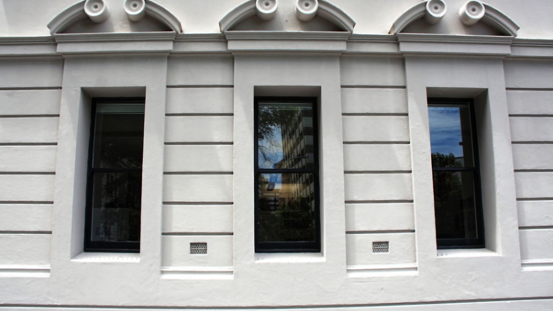 Auckland Art Gallery banner