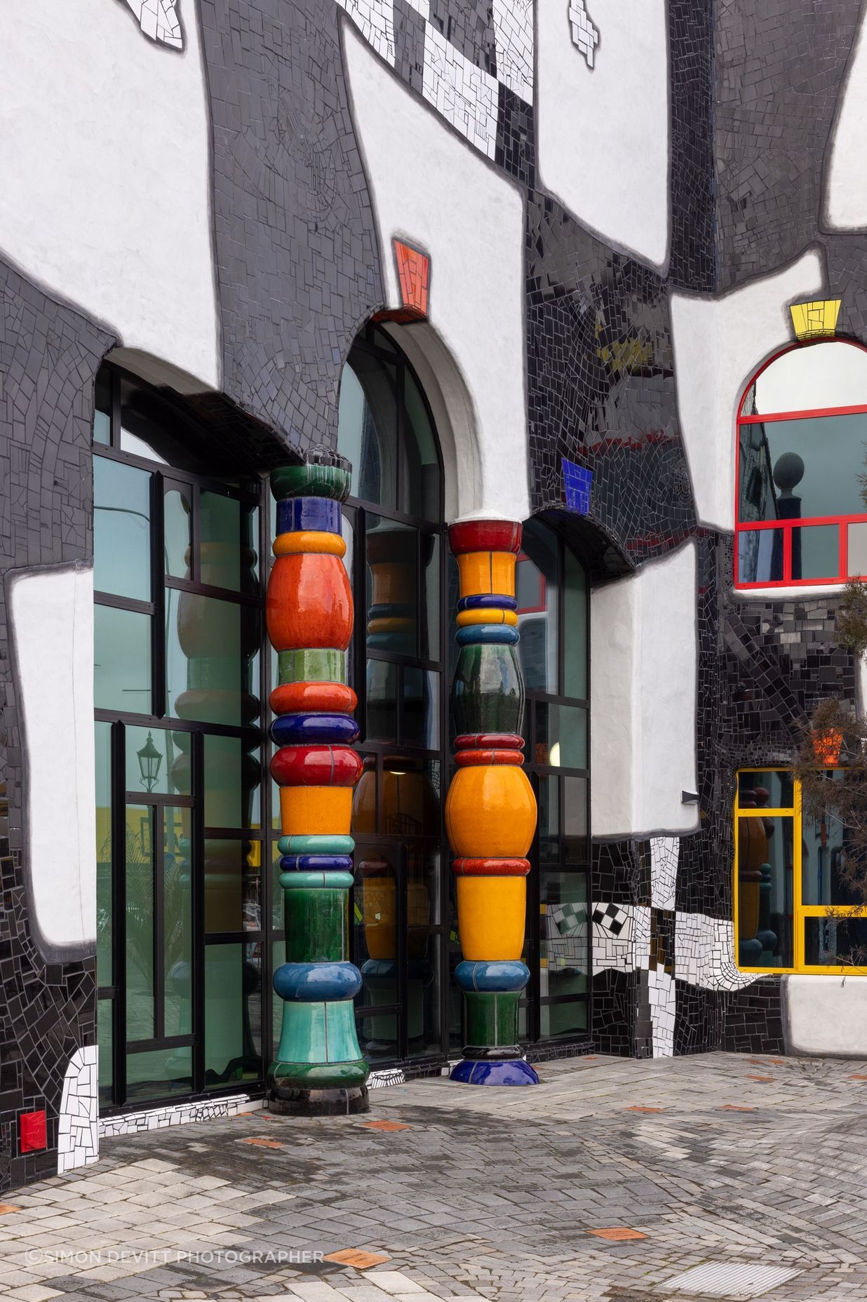 Hundertwasser Art Centre