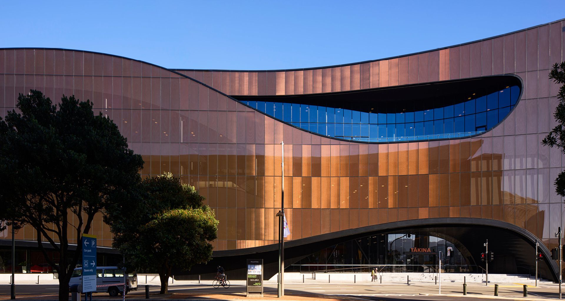 Tākina – Wellington Convention & Exhibition Centre banner
