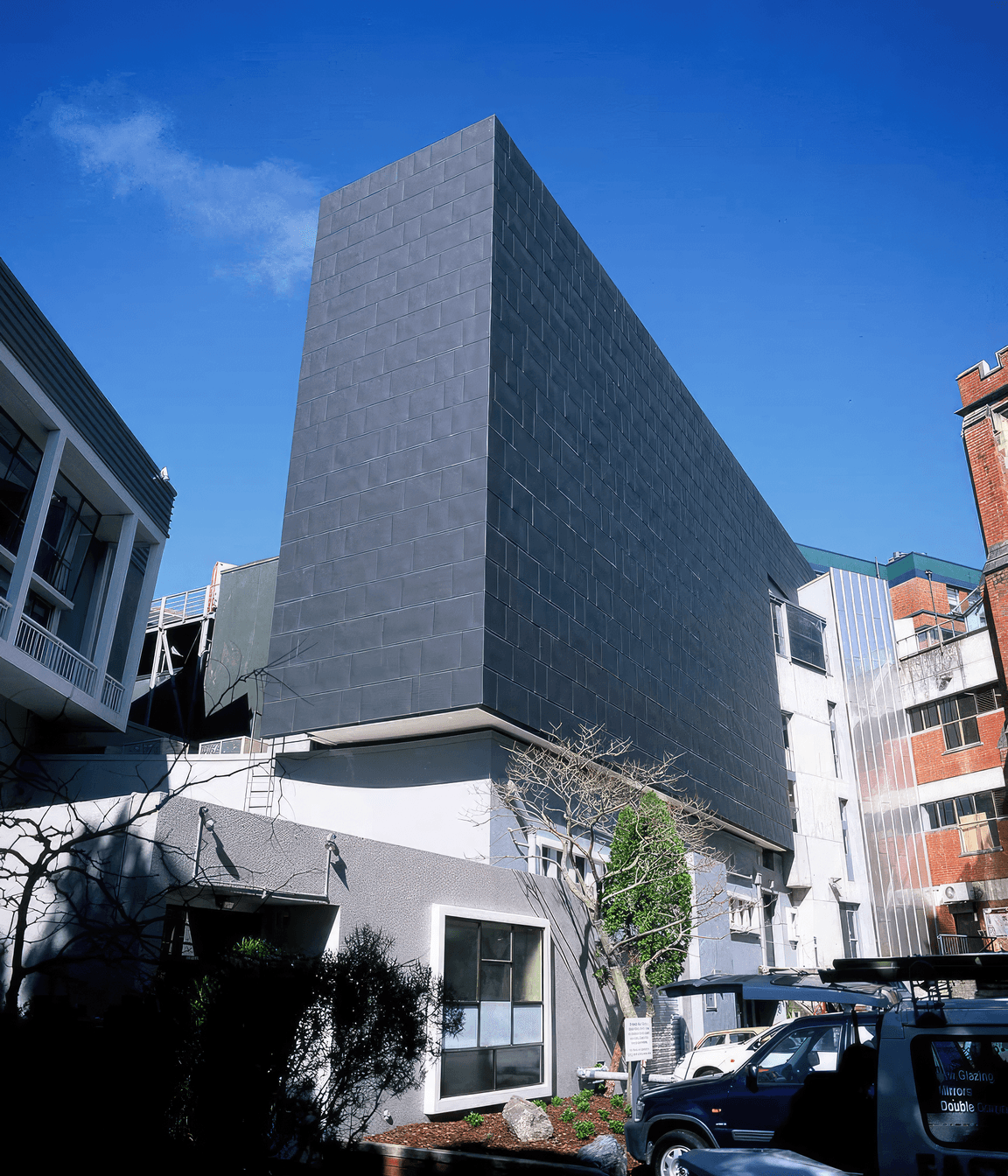 upcomadamartgallery1-fix-standard-scale-200x.png