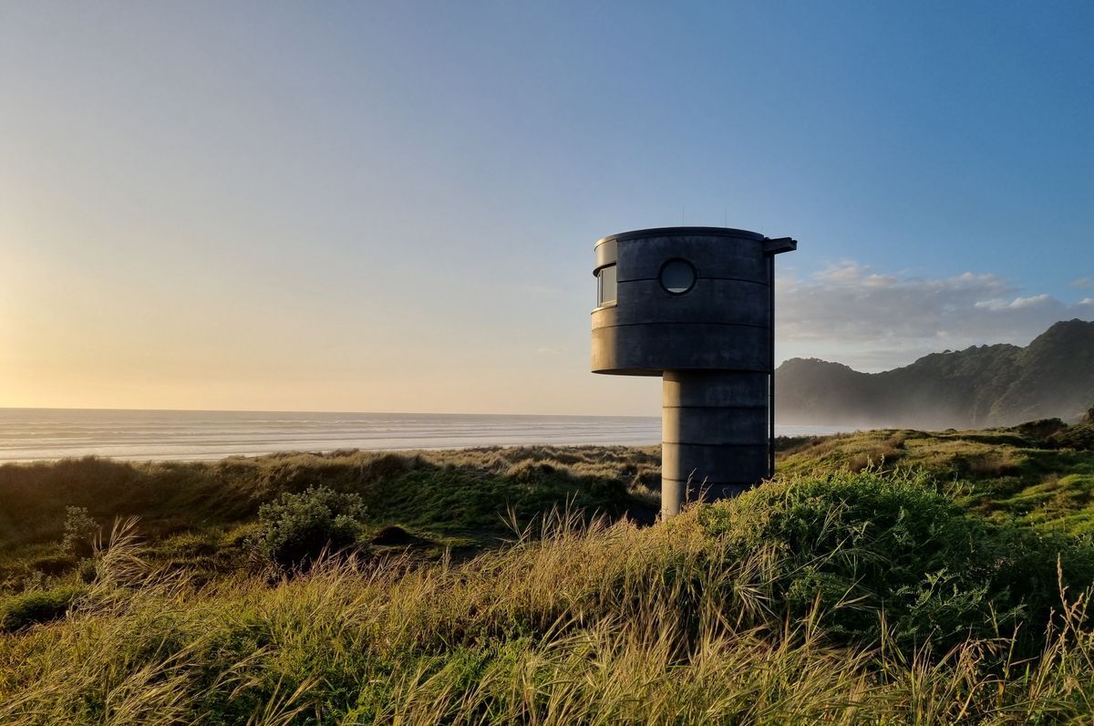 Piha Lifeguard Tower