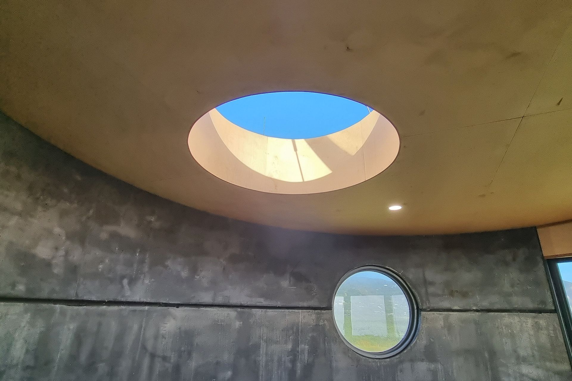 Piha Lifeguard Tower