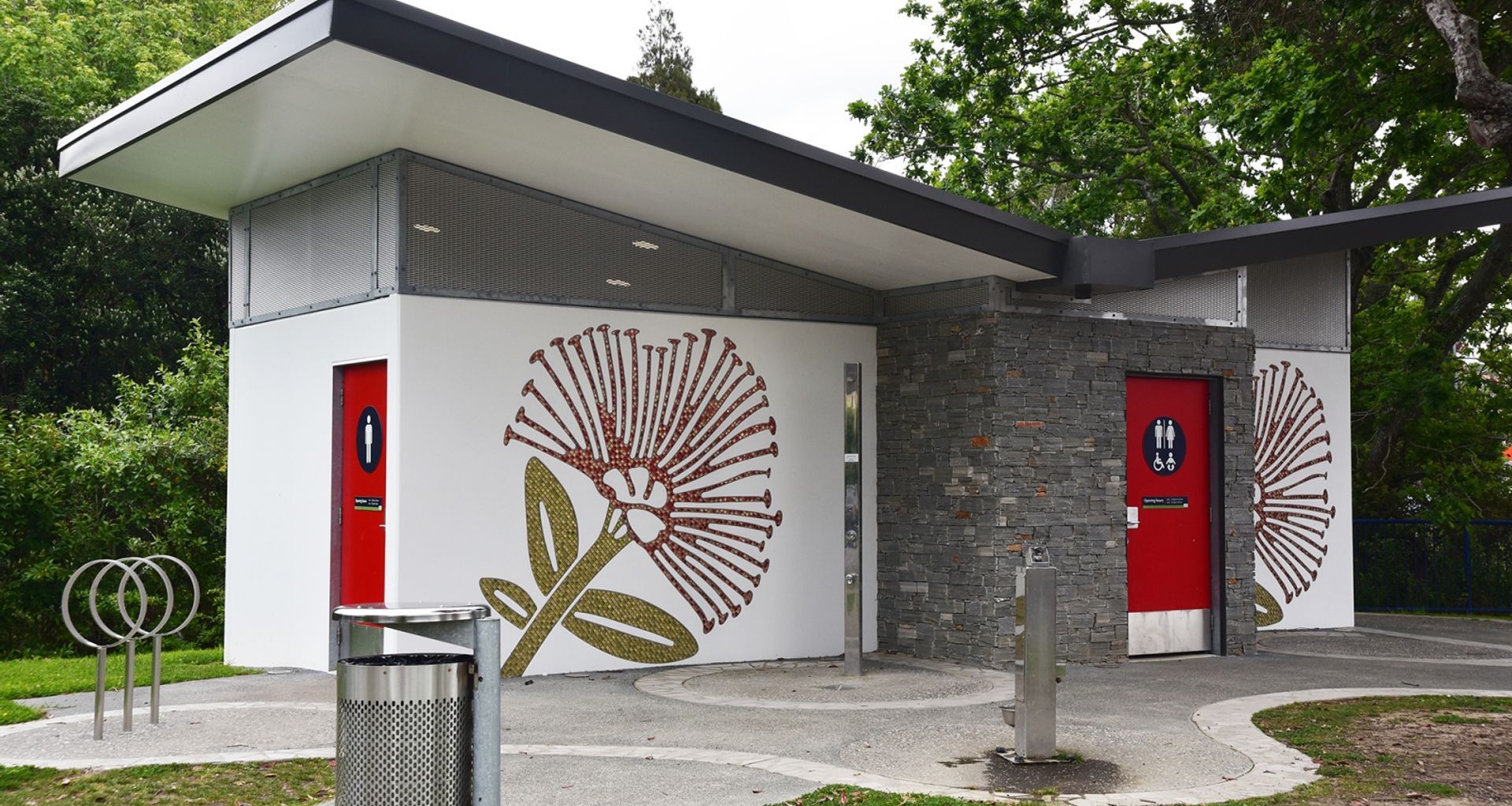 Mairangi Bay banner