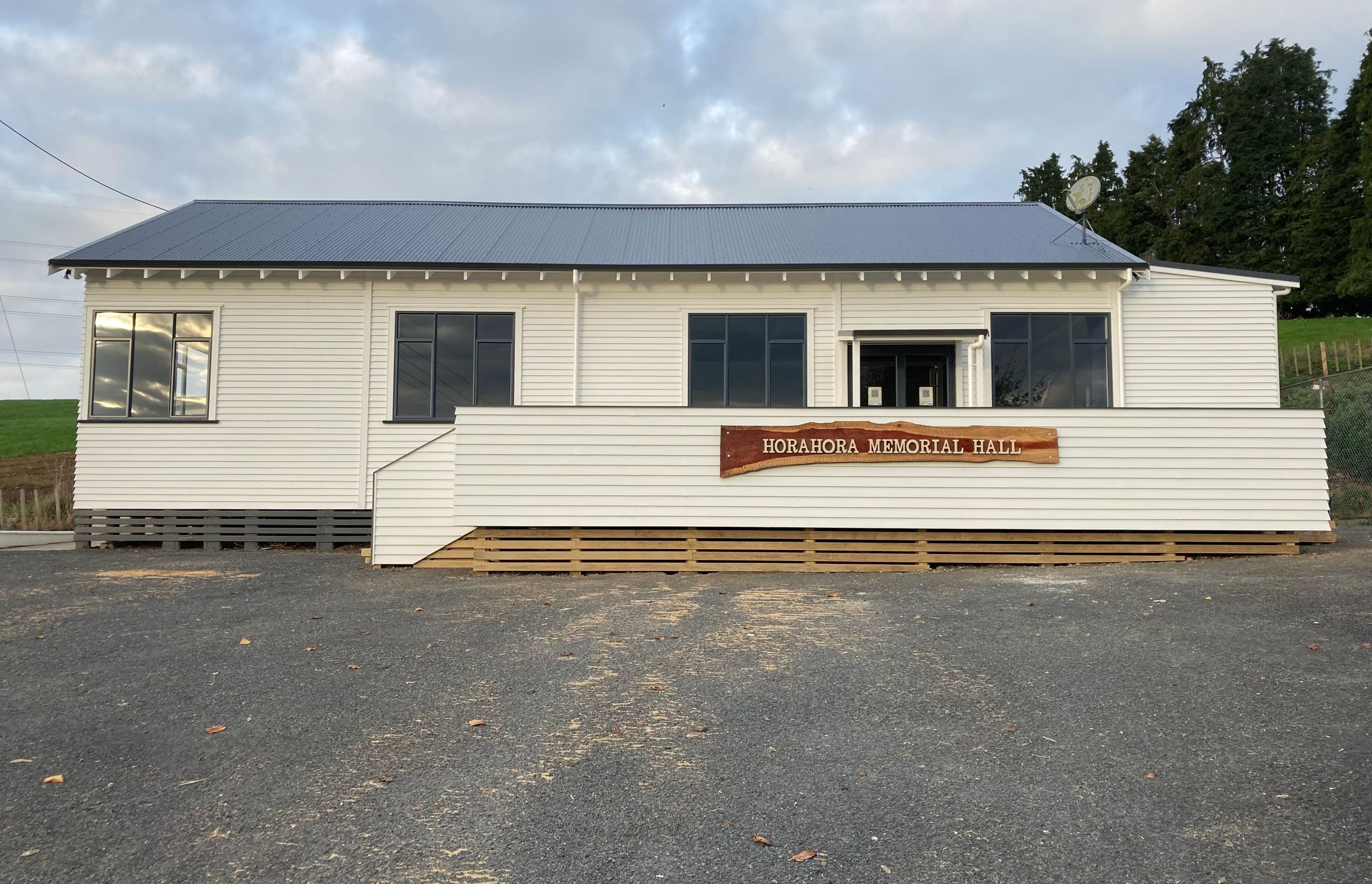 Horahora Memorial Hall
