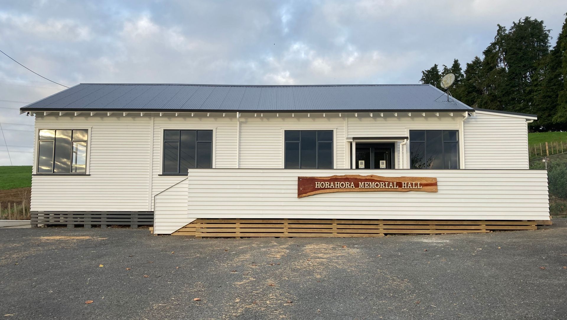 Horahora Memorial Hall banner