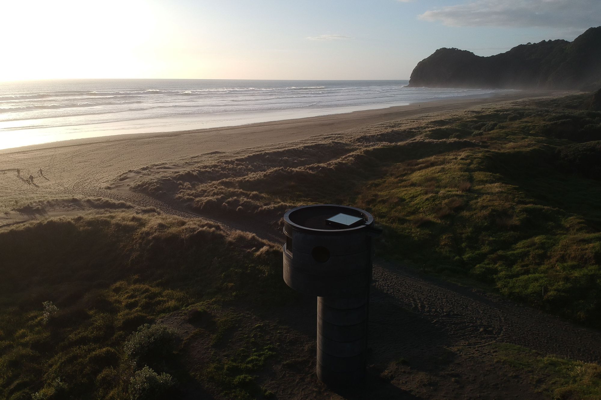 Piha Lifeguard Tower
