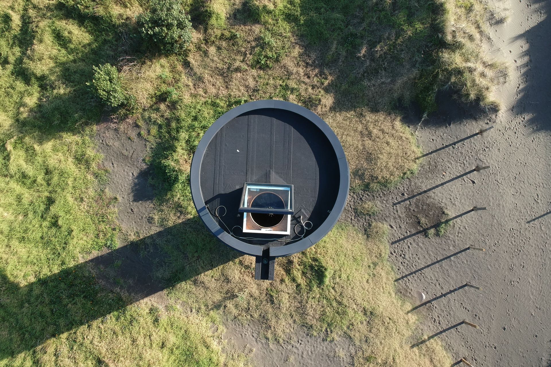 Piha Lifeguard Tower