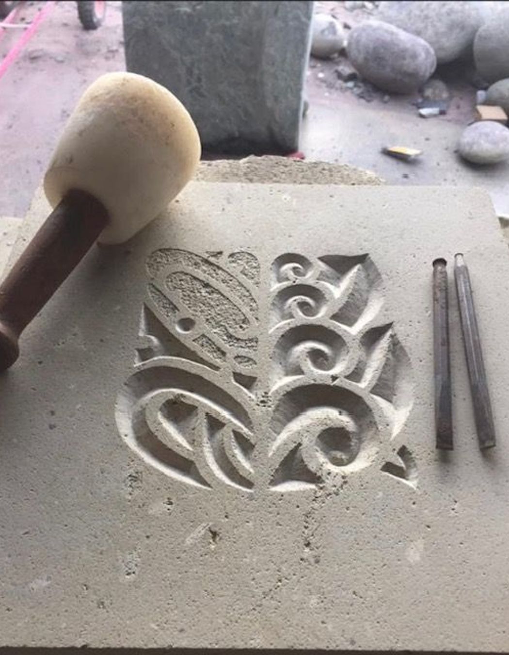 Maori carving in Hinuera stone by Paul Gautron
