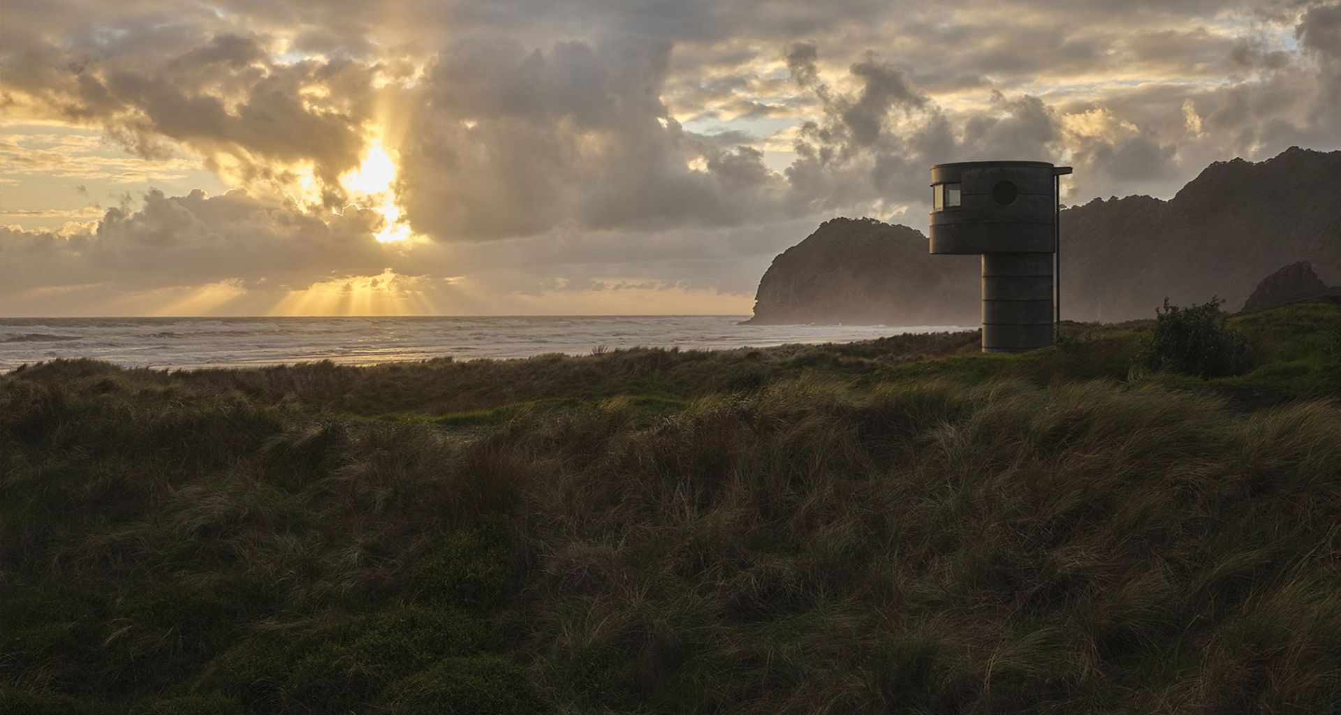 Te Pae North Piha Surf Life-Saving Tower banner