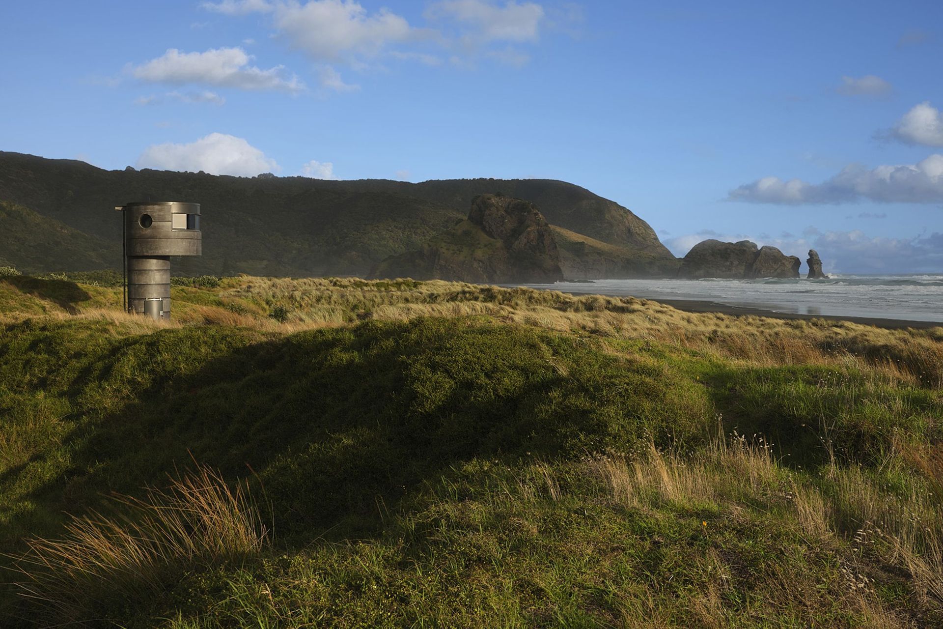 Te-Pae-North-Piha-Surf-Life-saving-Tower05.jpg