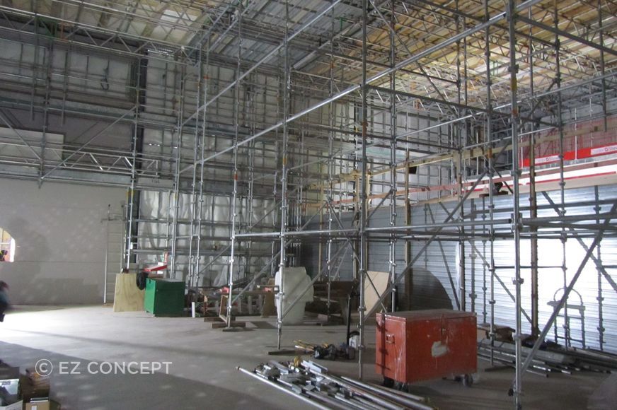 13m high walls were engineered and constructed for the theatres using Studco steel stud & track systems.