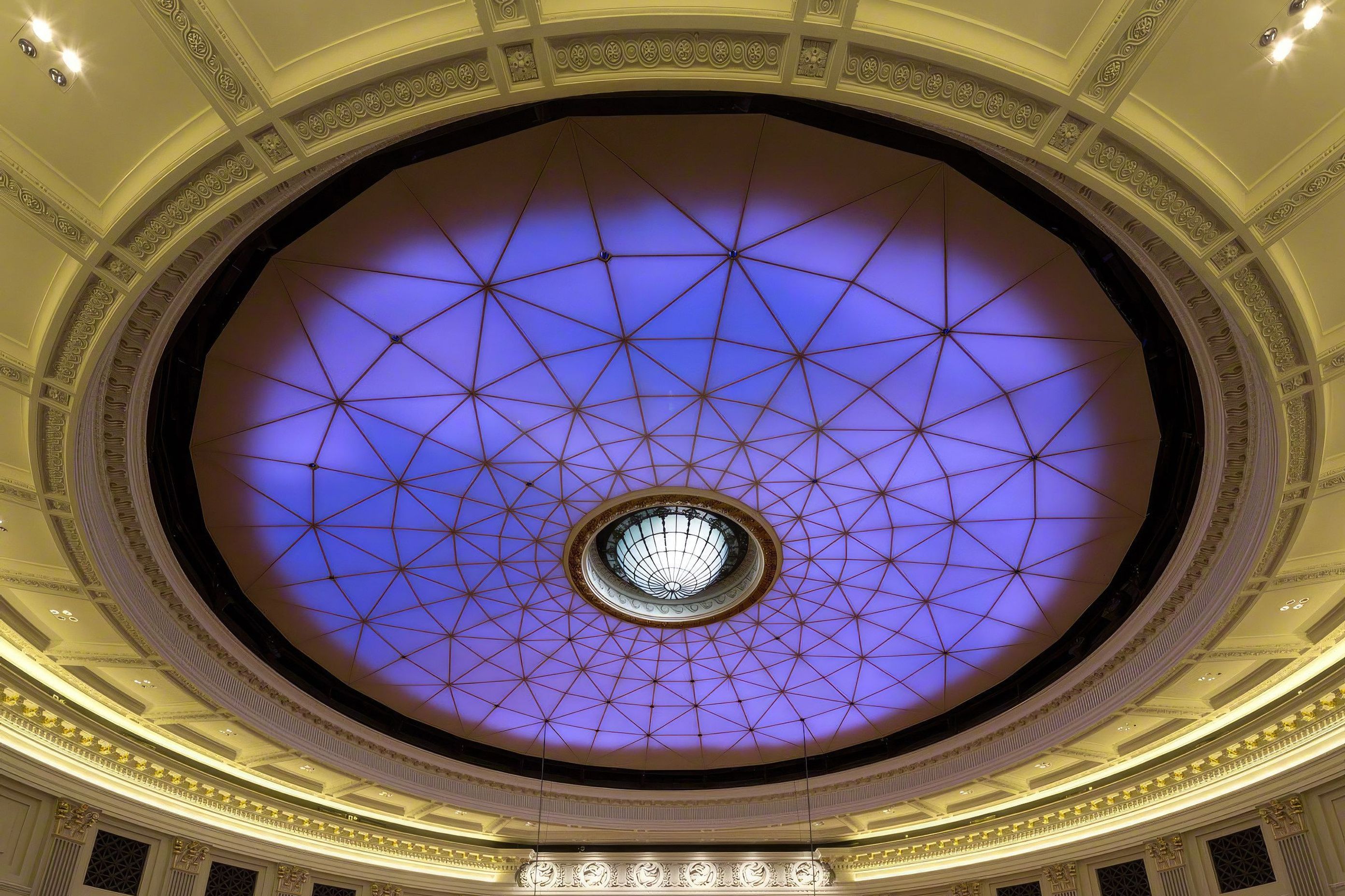 brisbane-city-hall-02-standard-scale-200x.jpg