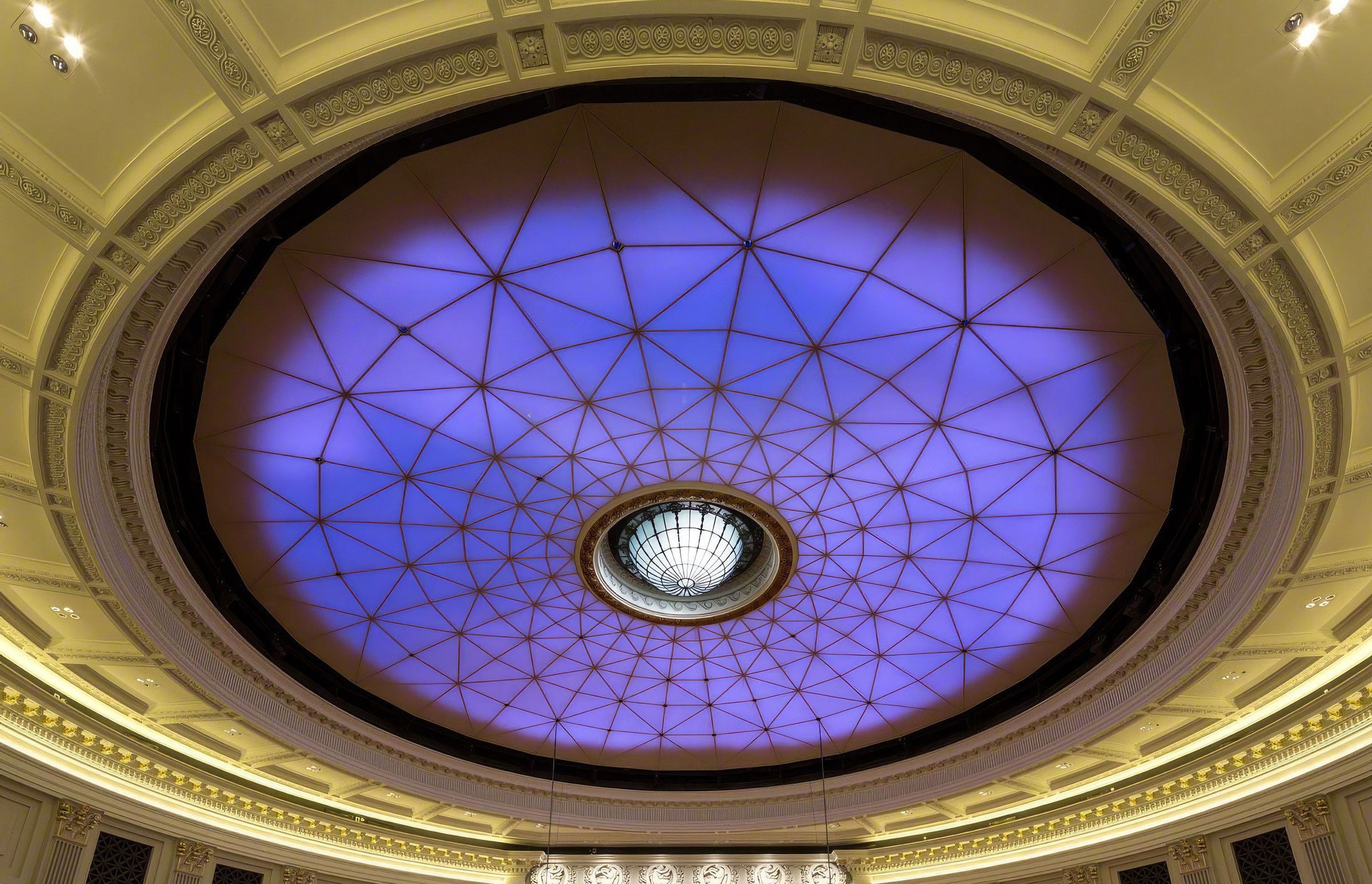 brisbane-city-hall-02-standard-scale-200x.jpg