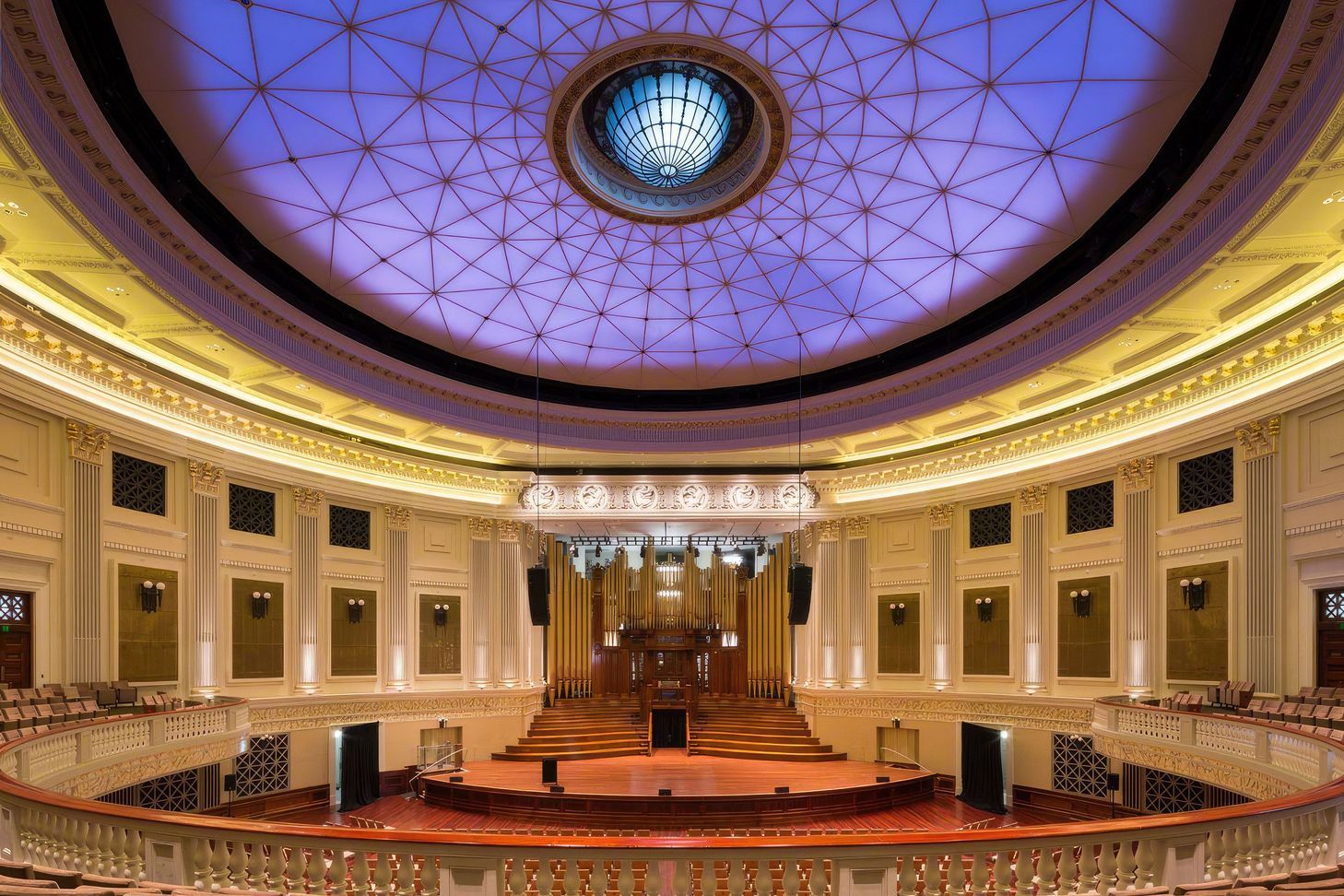 brisbane-city-hall-06-standard-scale-200x.jpg