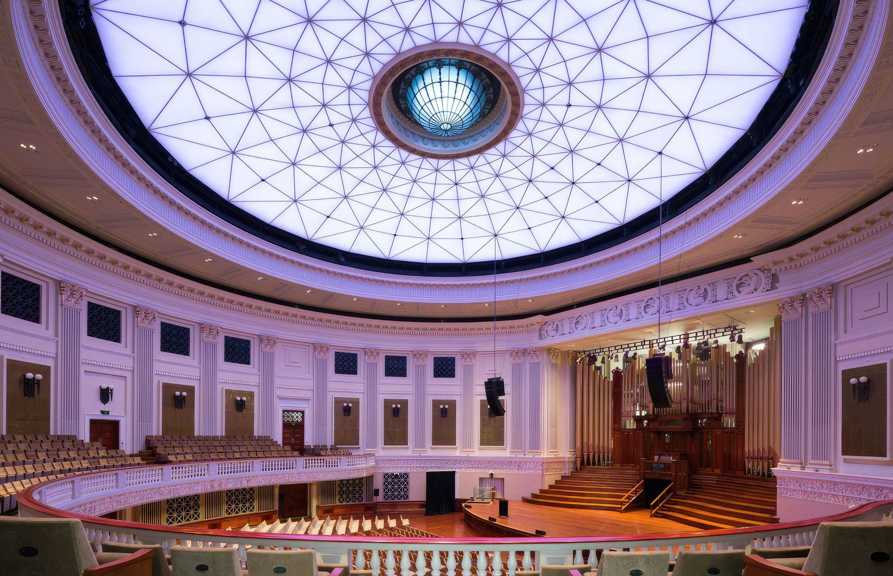 brisbane-city-hall-15-standard-scale-200x.jpg