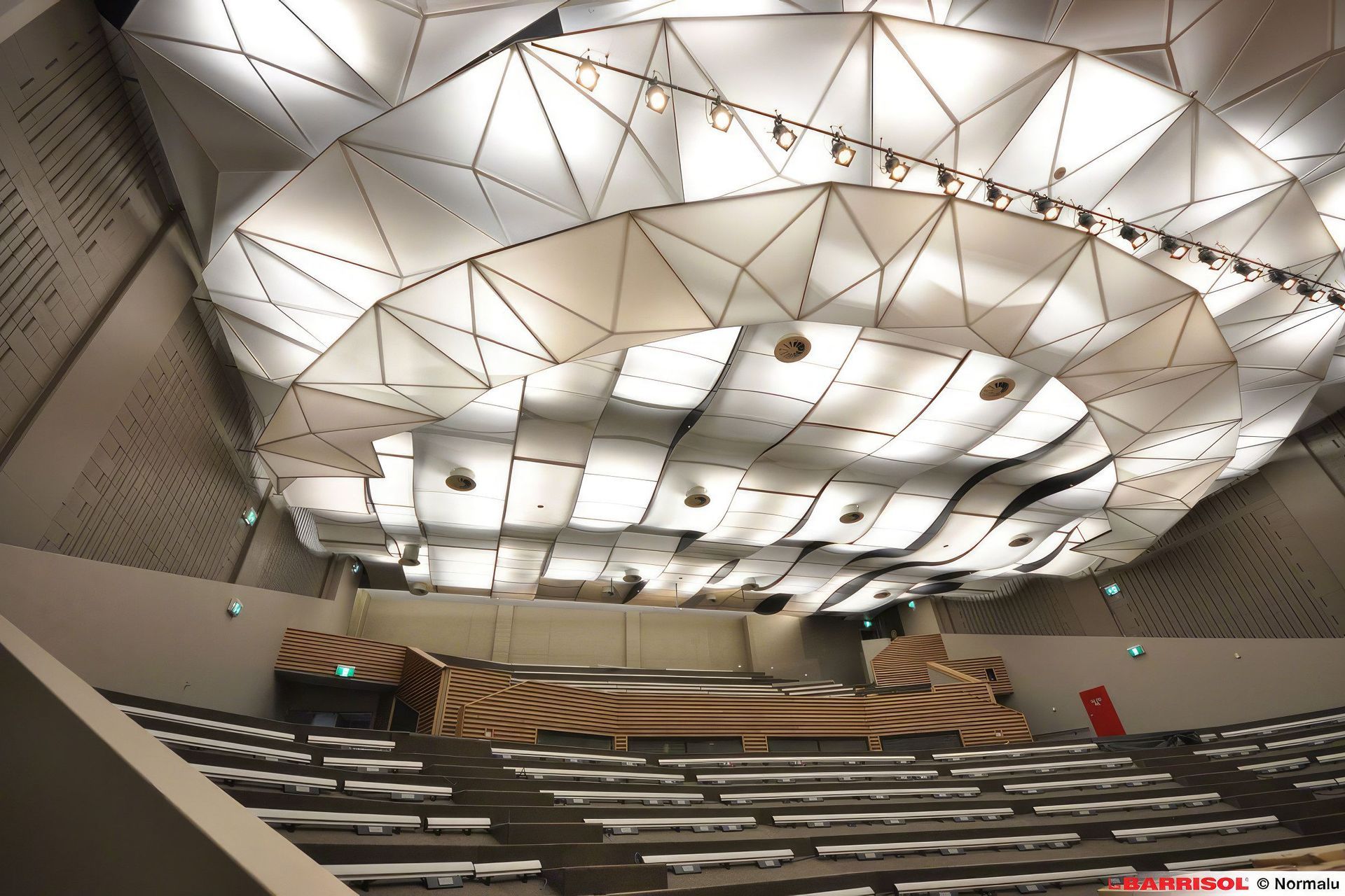 university-wollongong-australia-02-standard-scale-200x.jpg