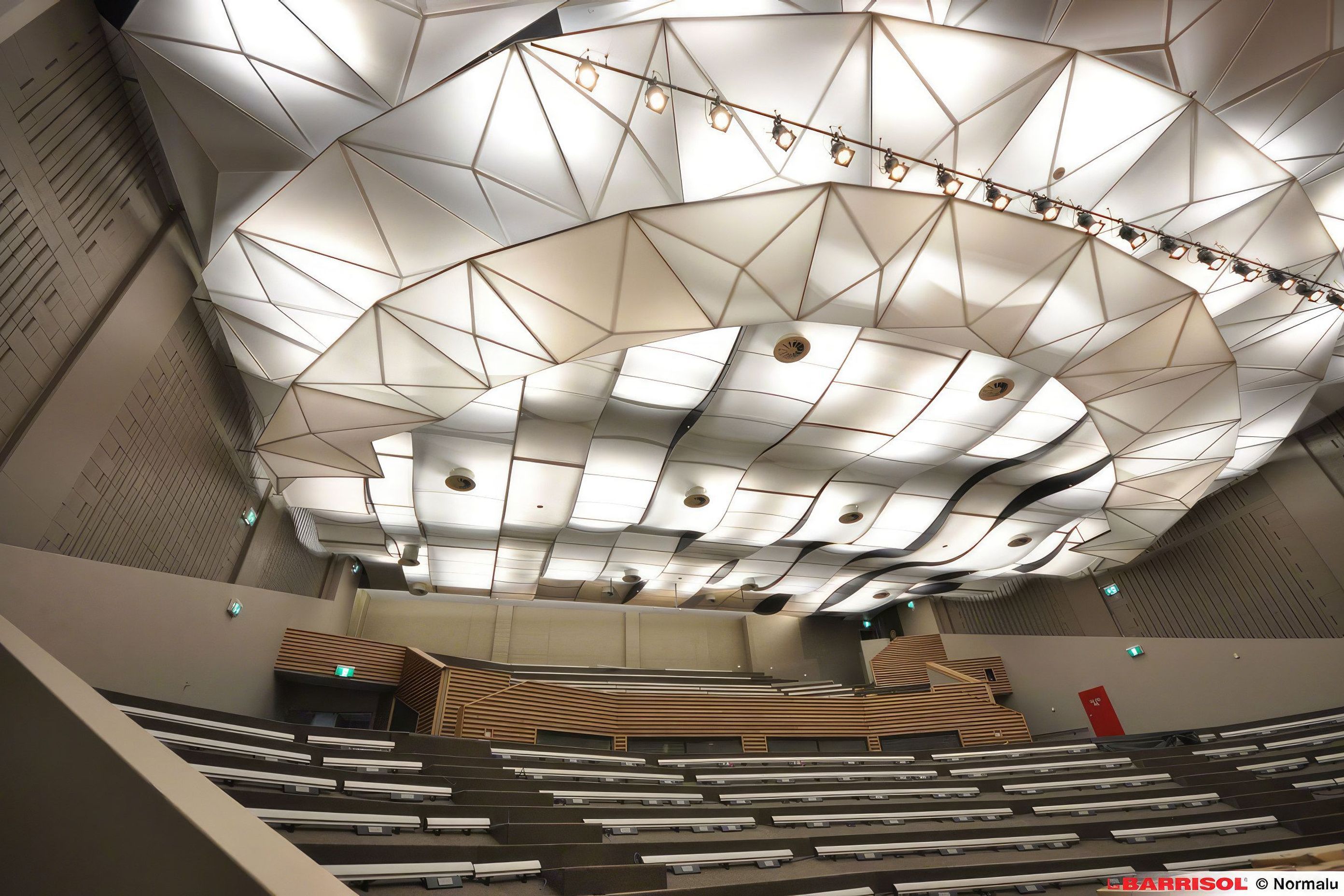 university-wollongong-australia-02-standard-scale-200x.jpg