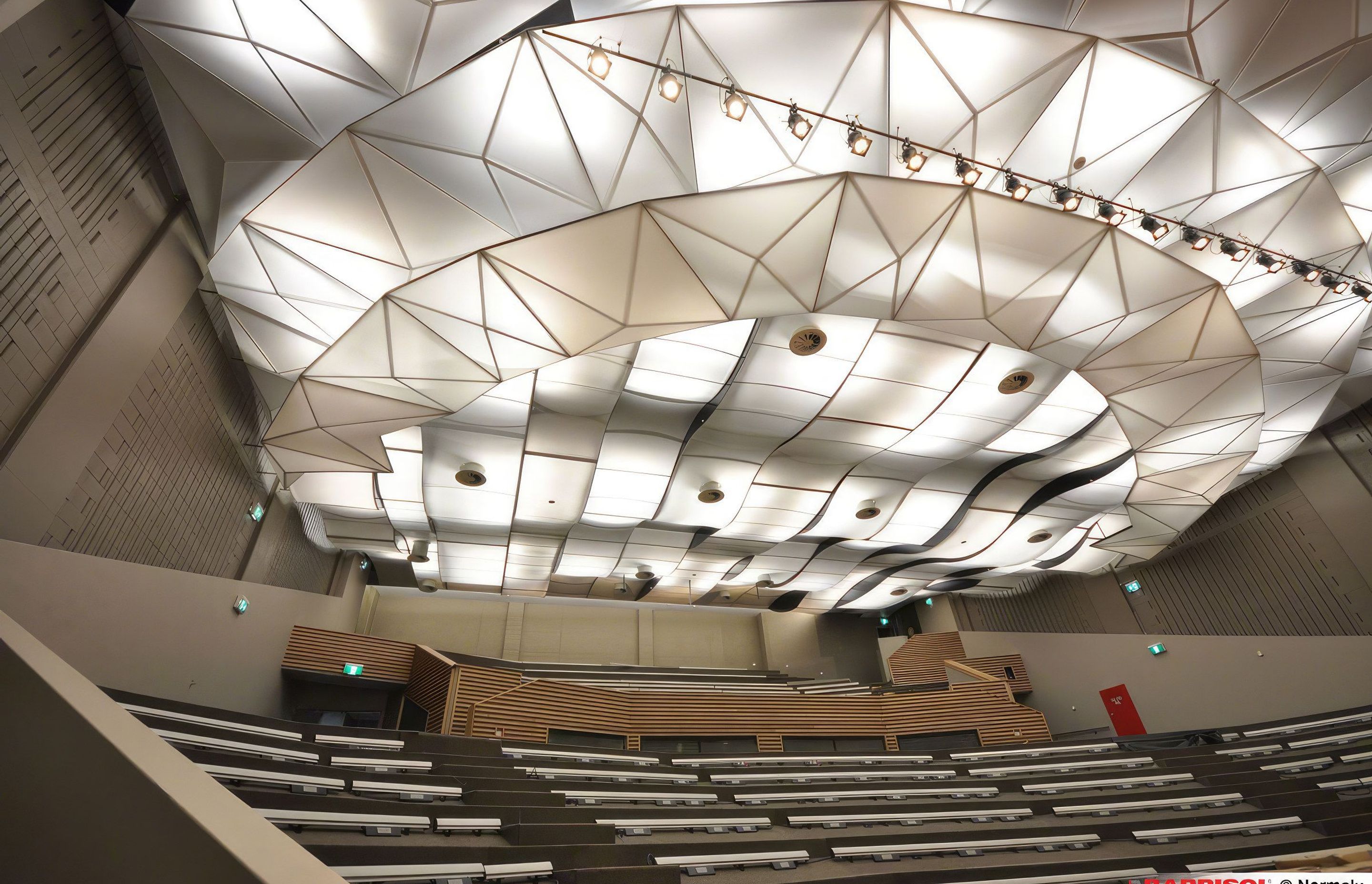 university-wollongong-australia-02-standard-scale-200x.jpg