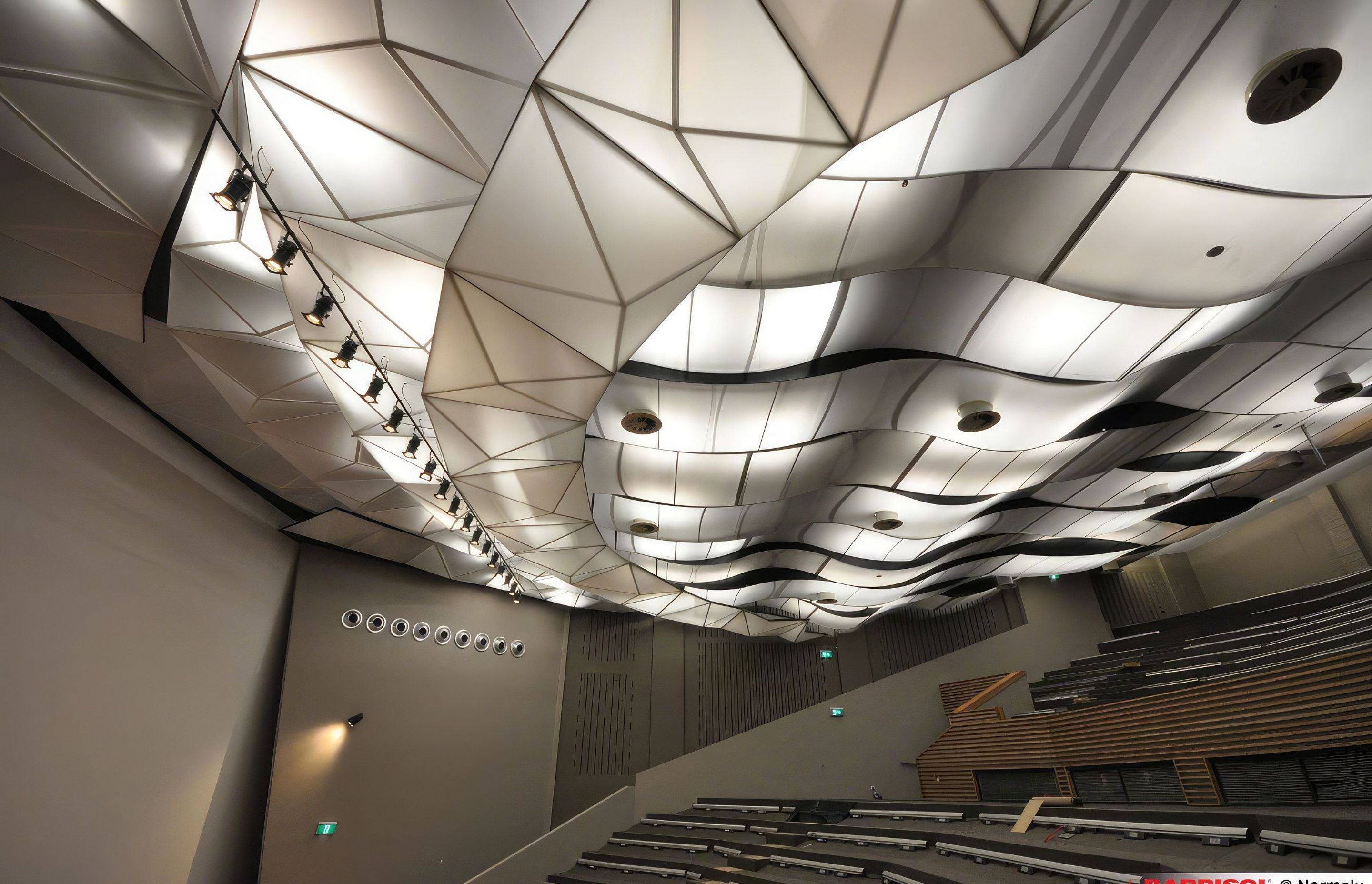 university-wollongong-australia-04-standard-scale-200x.jpg