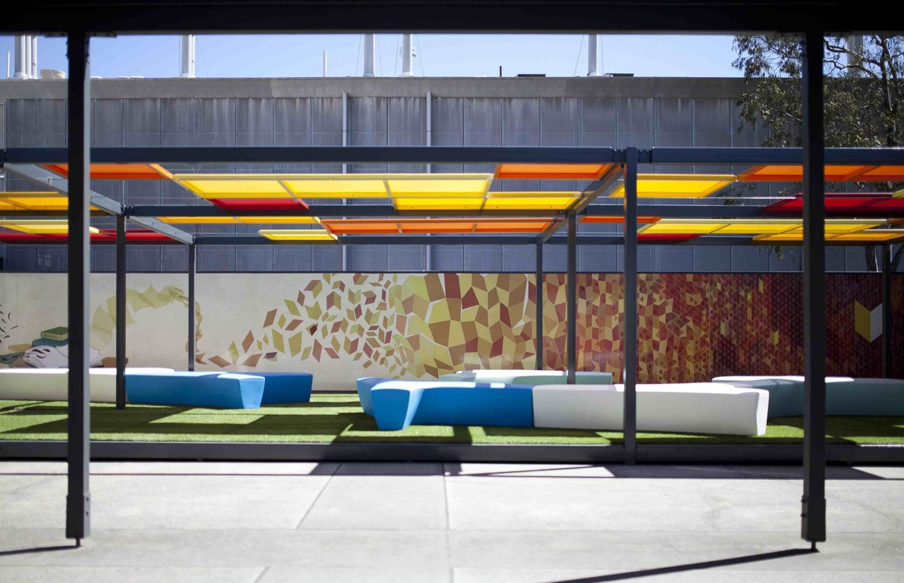 ## University of Newcastle Auchmuty Courtyard