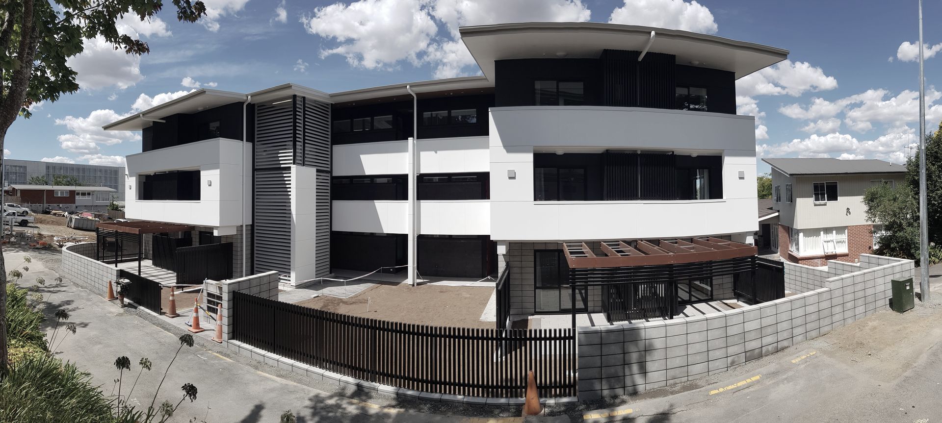 Hillcrest Views, Waikato University banner