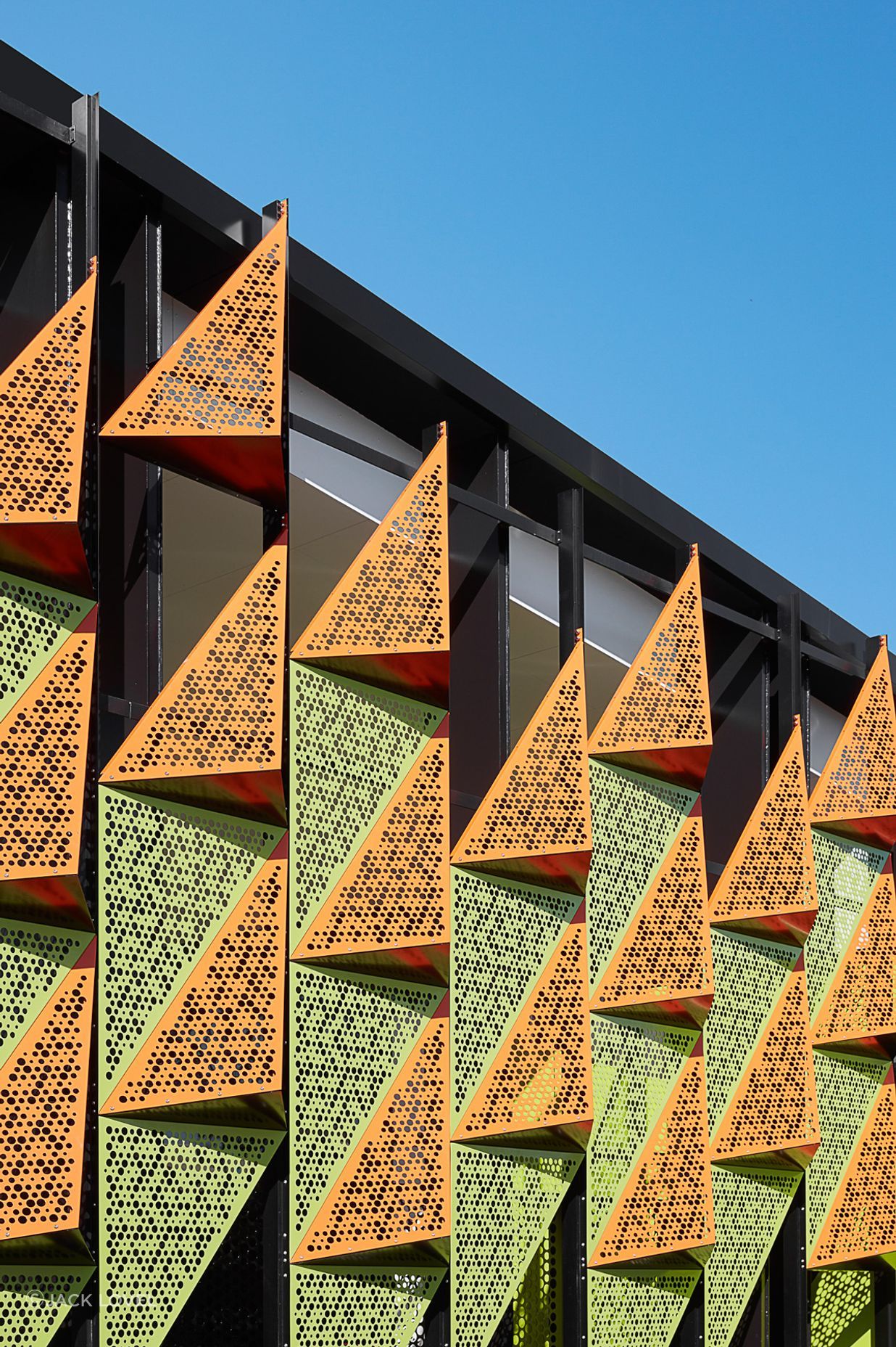Holmesglen Institute – Student Hub and Learning Commons