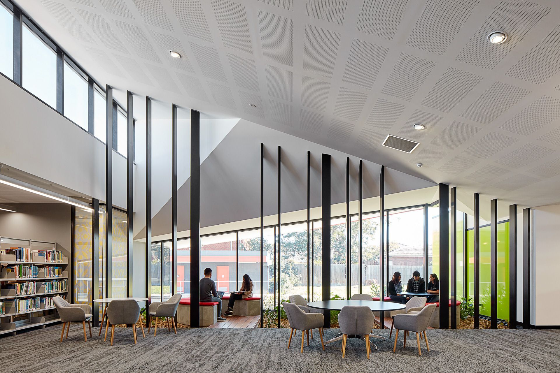 Holmesglen Institute – Student Hub and Learning Commons