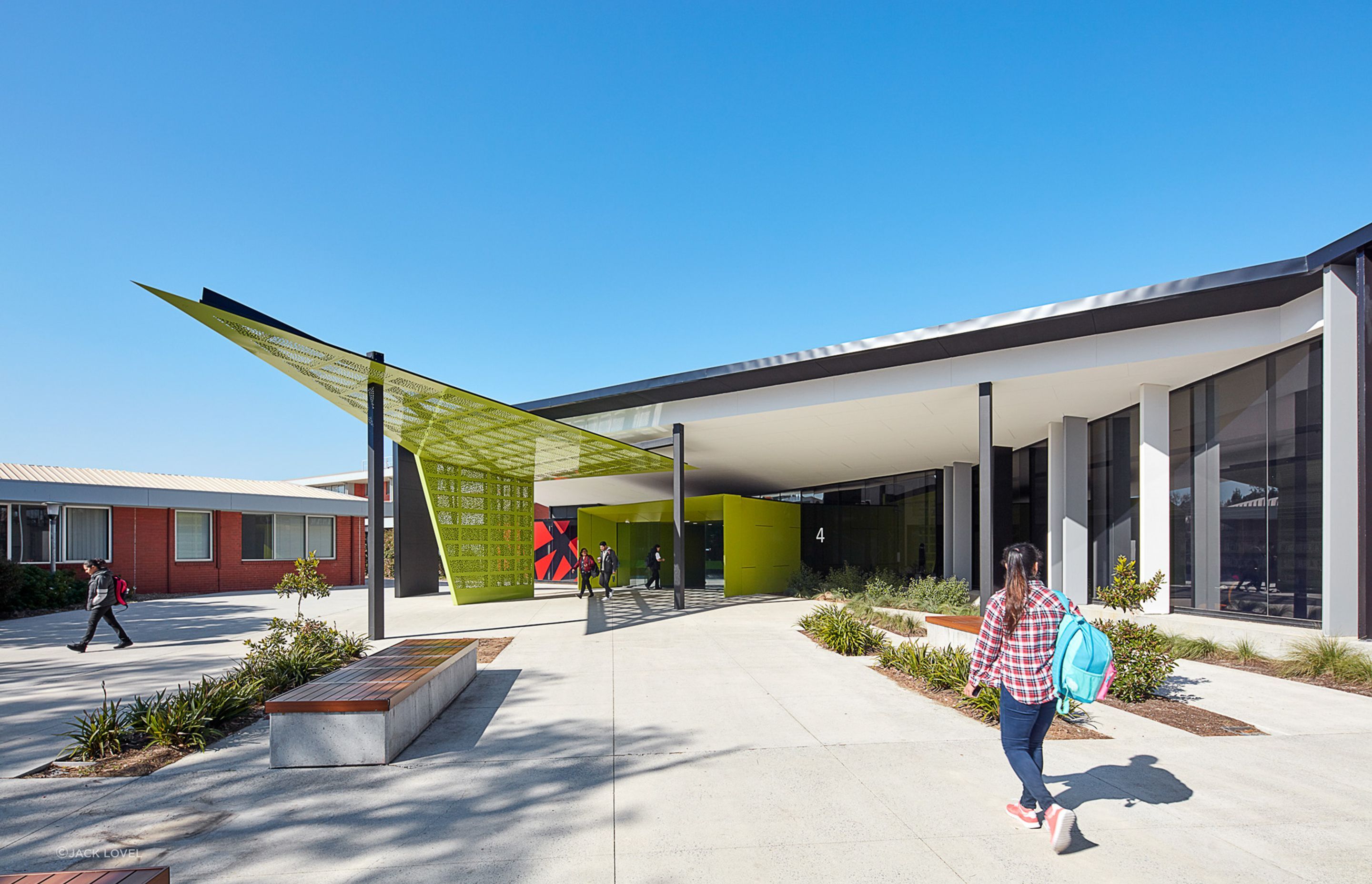 Holmesglen Institute – Student Hub and Learning Commons