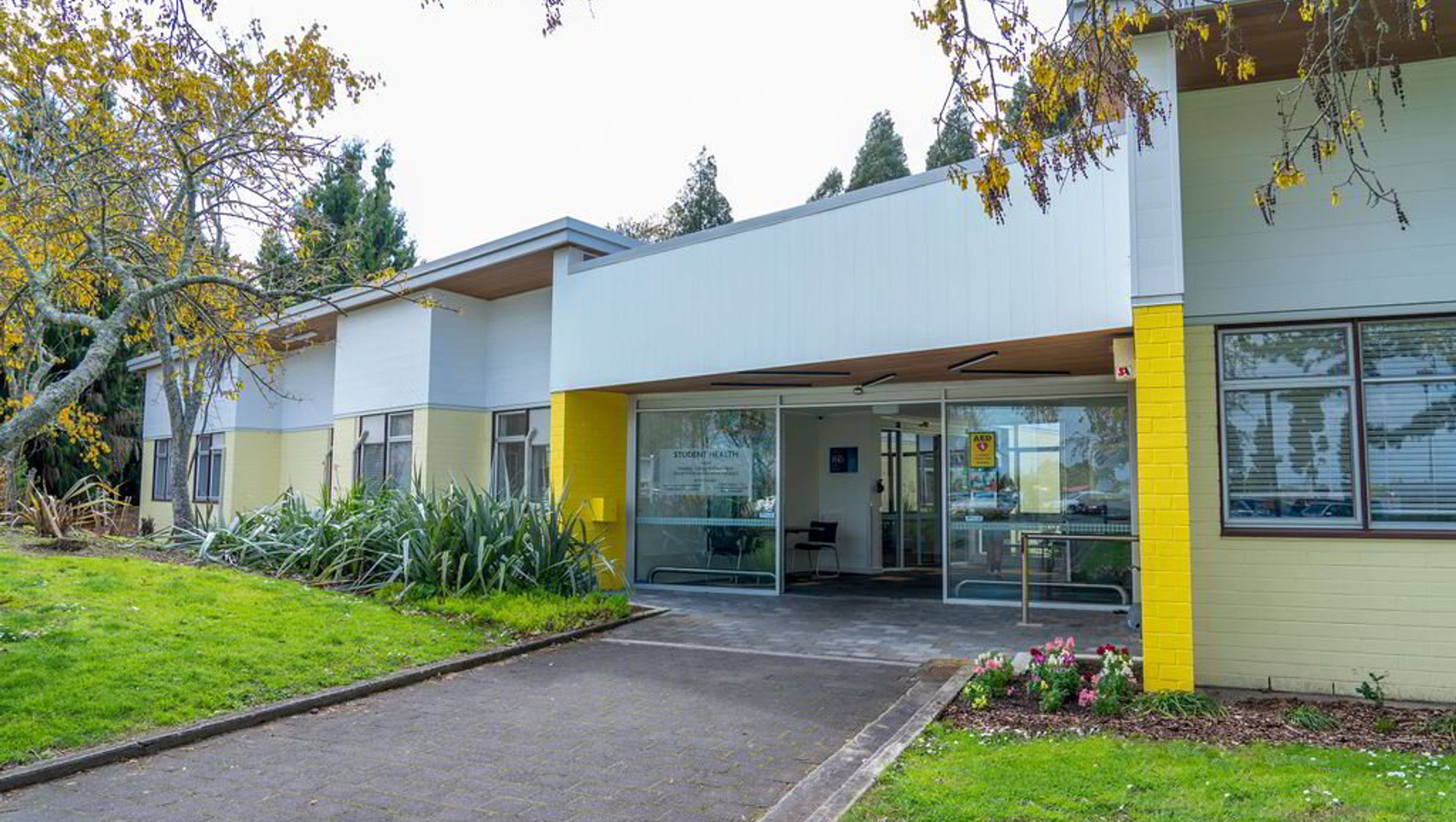 Waikato CHSS Roof & Entry